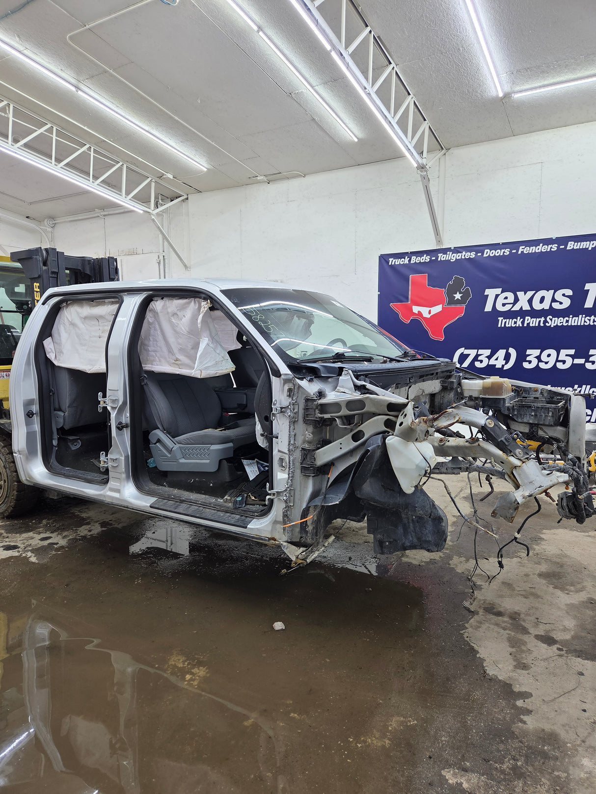 2009-2014 Ford F150 4 door Crew Cab Truck Cab