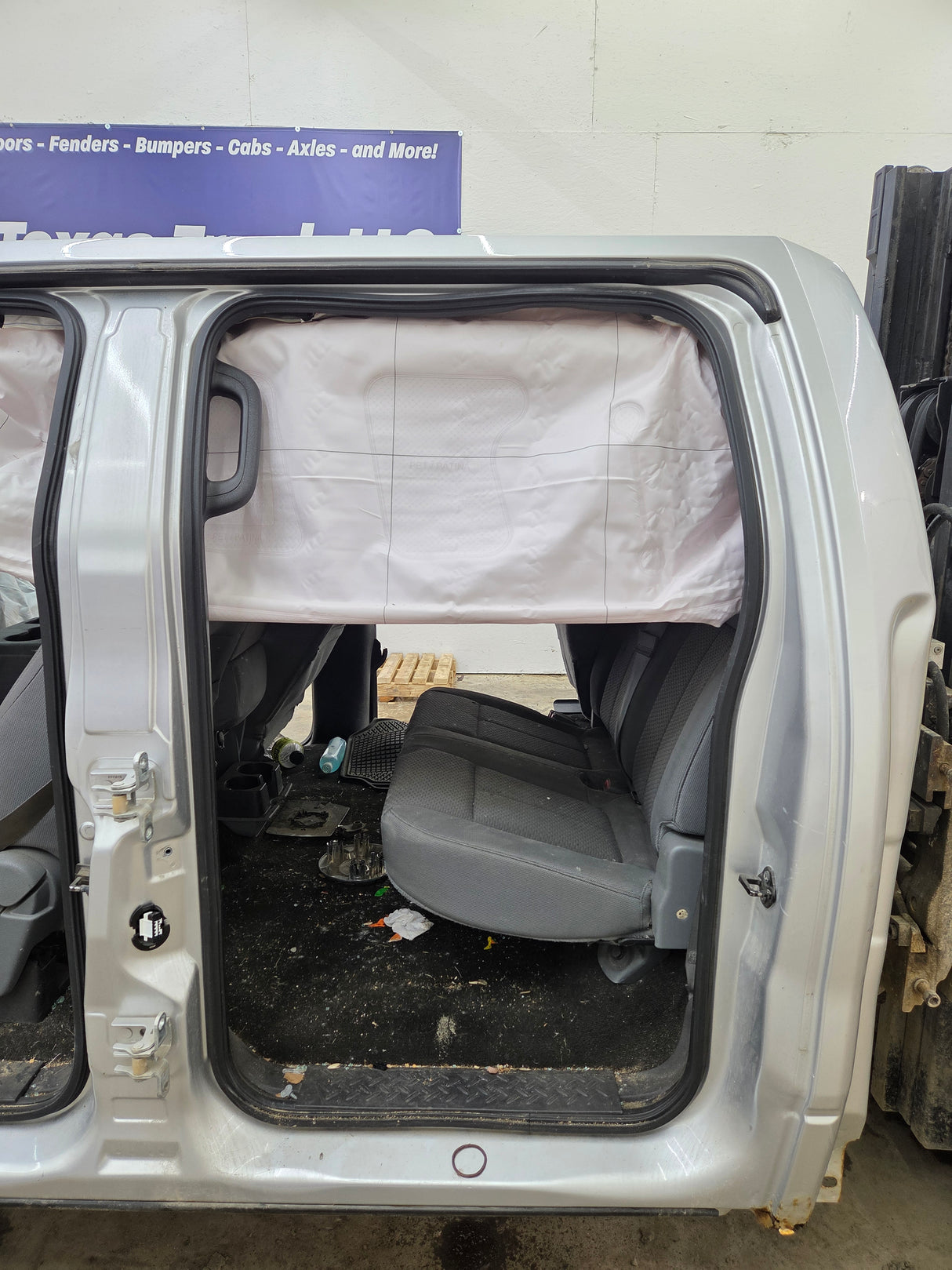 2009-2014 Ford F150 4 door Crew Cab Truck Cab