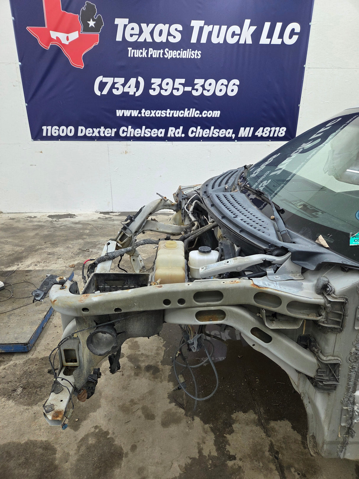 2009-2014 Ford F150 4 door Crew Cab Truck Cab