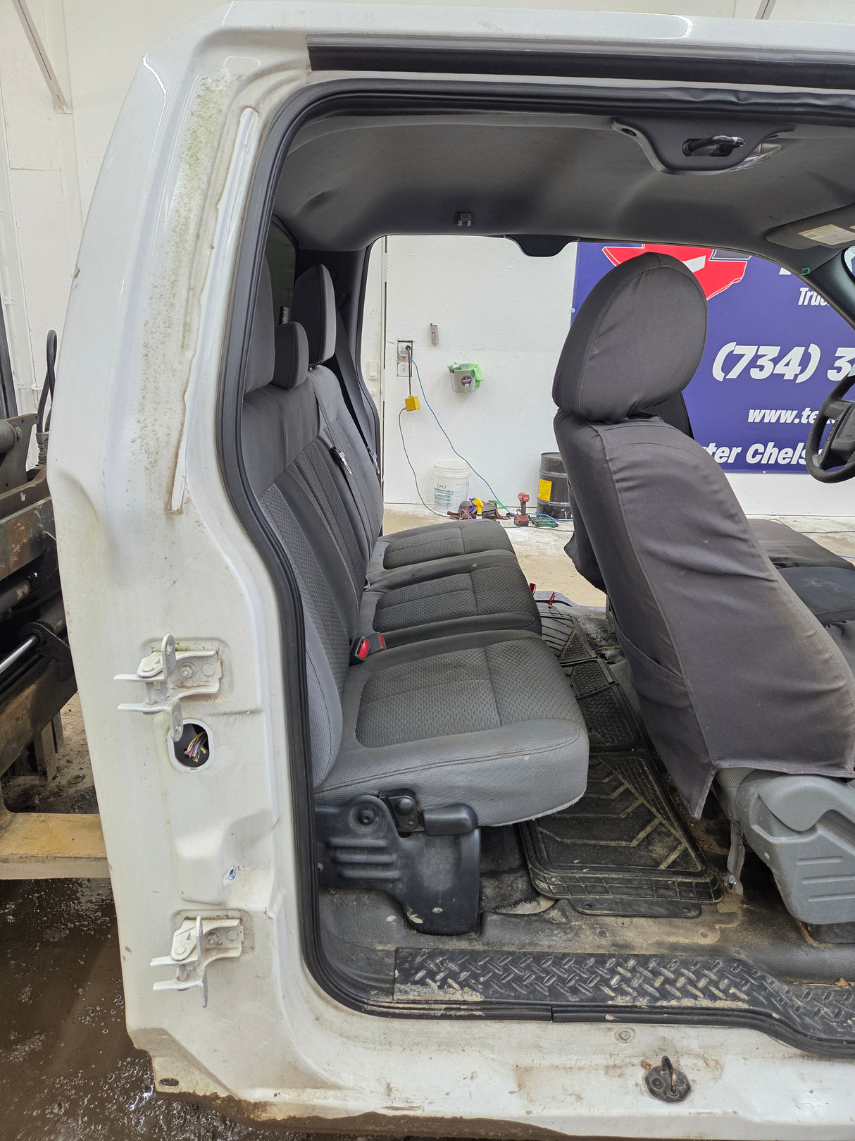 2009-2014 Ford F150 Extended Cab 4 Door Truck Cab