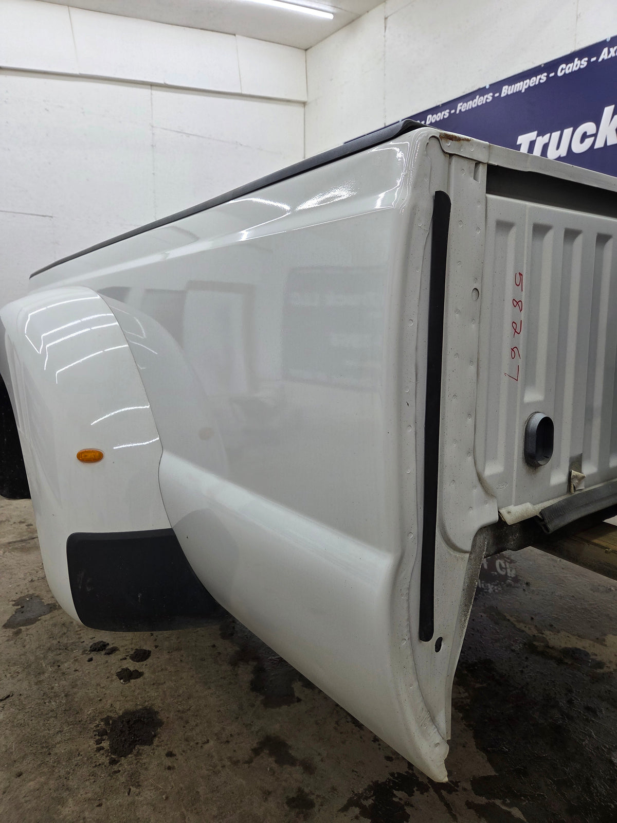 2011-2016 Ford F330 F450 F550 Super Duty 8' Dually Truck Bed