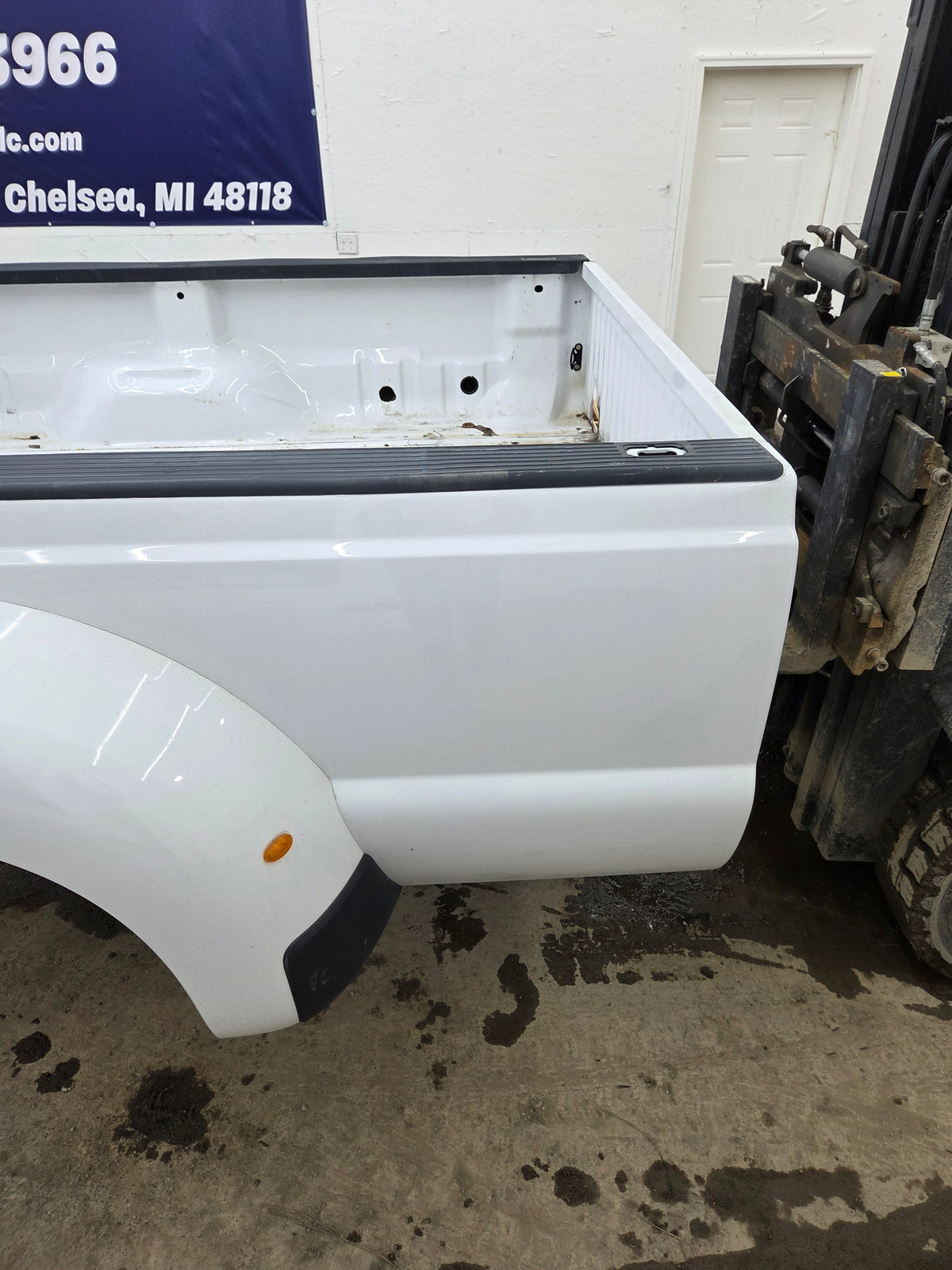 2011-2016 Ford F330 F450 F550 Super Duty 8' Dually Truck Bed