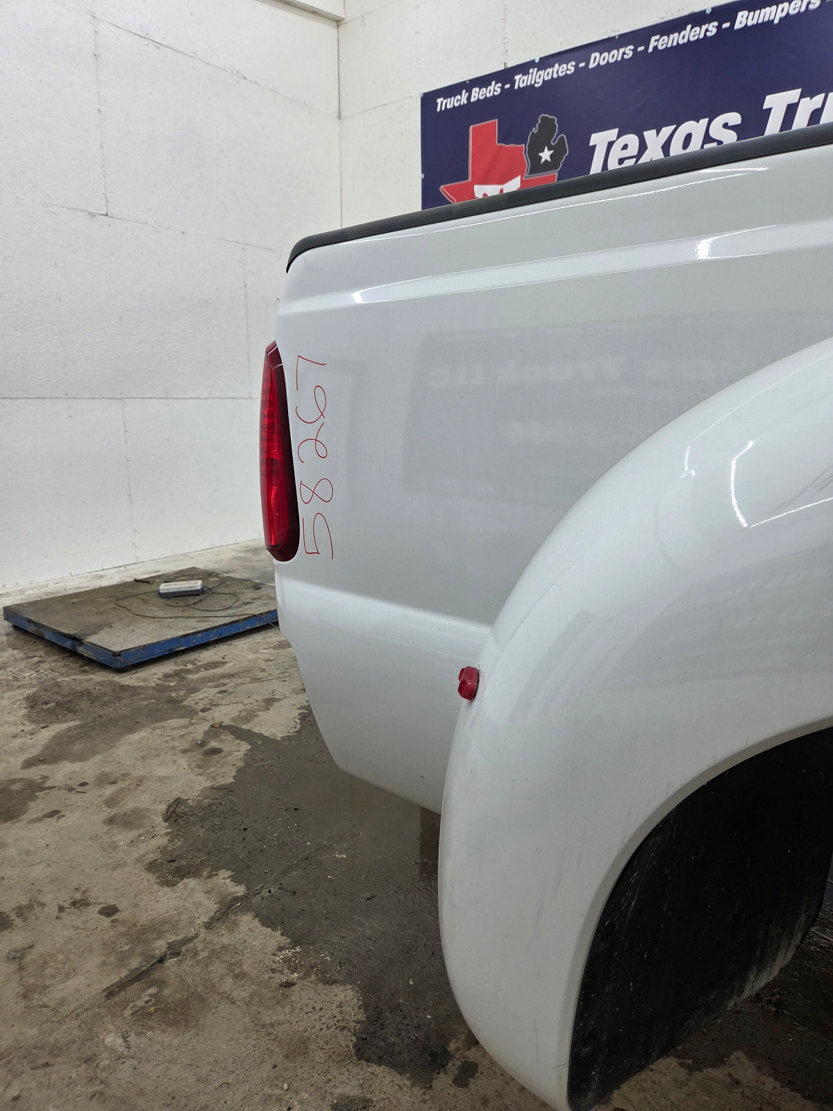 2011-2016 Ford F330 F450 F550 Super Duty 8' Dually Truck Bed
