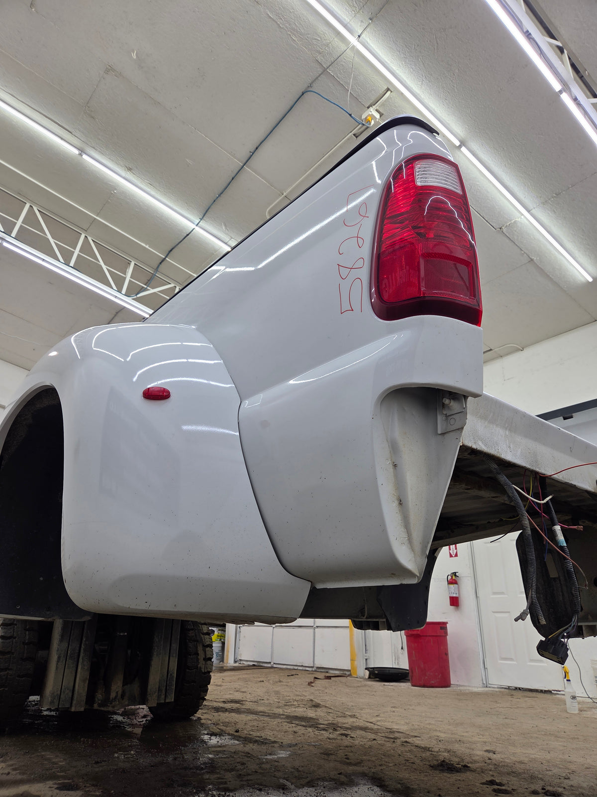 2011-2016 Ford F330 F450 F550 Super Duty 8' Dually Truck Bed