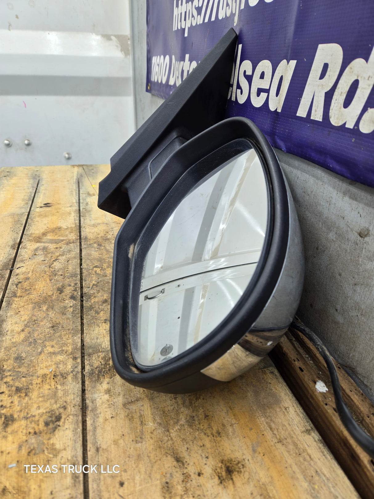 2007-2013 Chevrolet Silverado GMC Sierra 1500 2500 Right Side Passenger Side Power Mirror