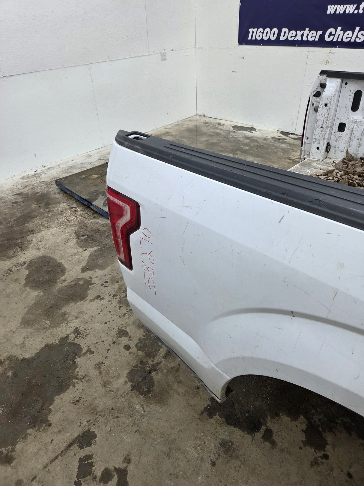 2015-2020 Ford F150 6' 6" Short Bed Without Wheel Lip Molding