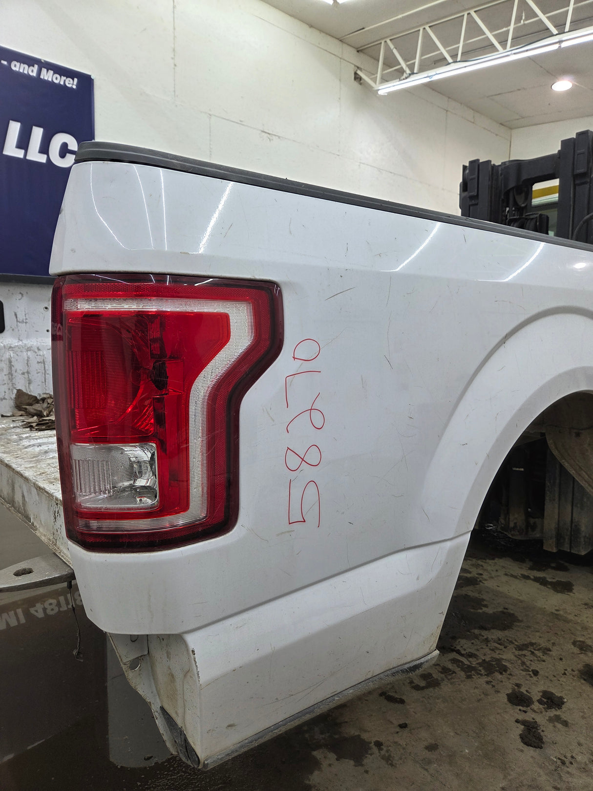 2015-2020 Ford F150 6' 6" Short Bed Without Wheel Lip Molding