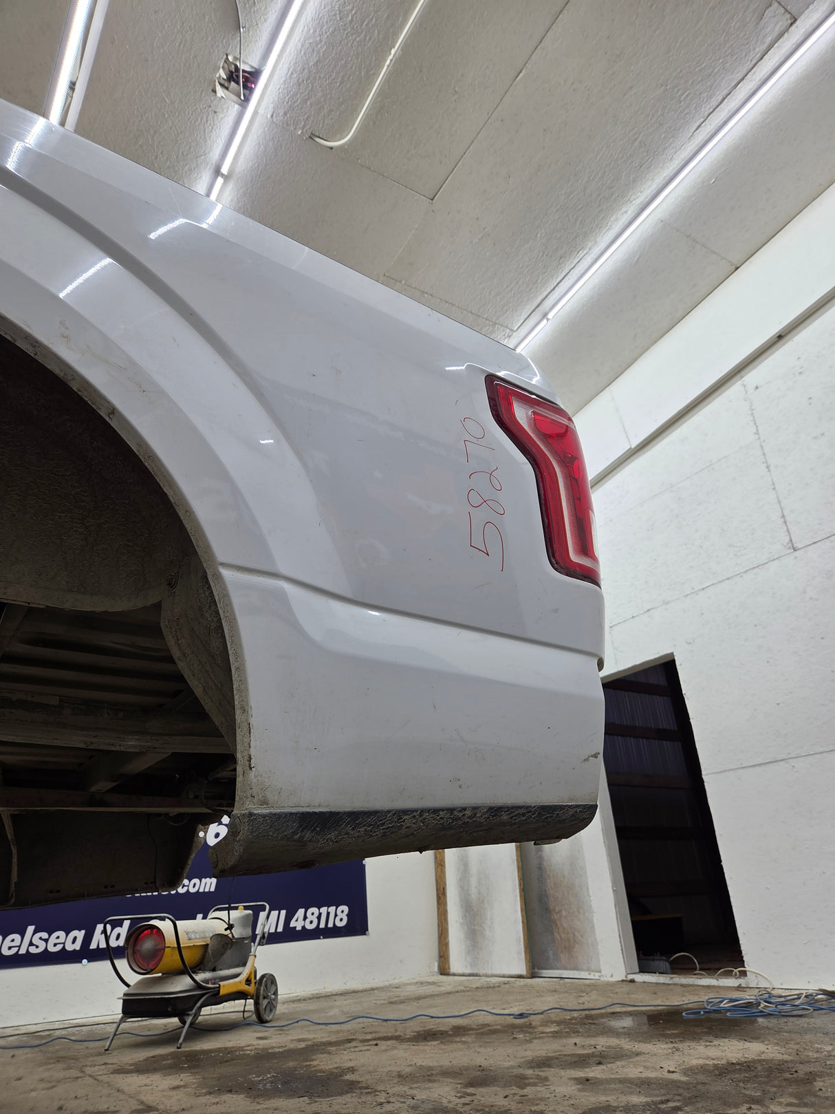 2015-2020 Ford F150 6' 6" Short Bed Without Wheel Lip Molding