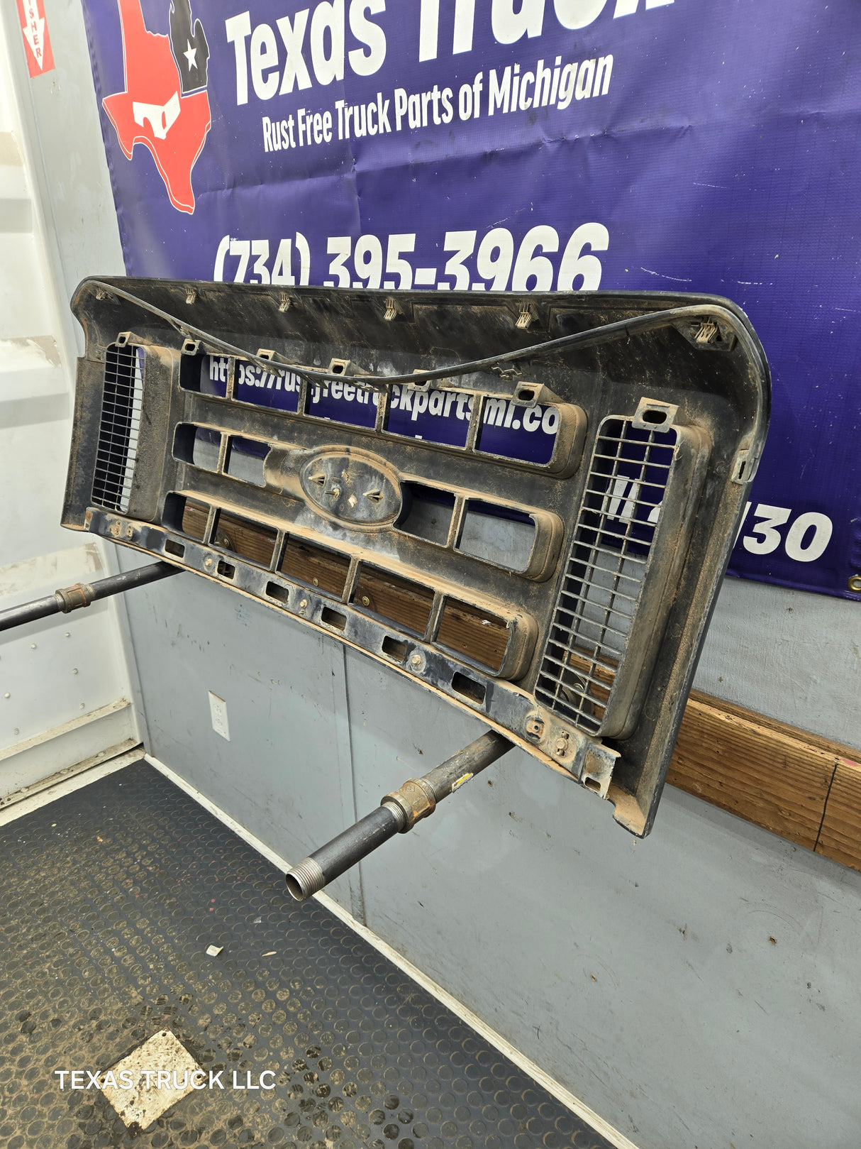 2008-2010 Ford Super Duty F250 F350 F450 F550 Grill Surround
