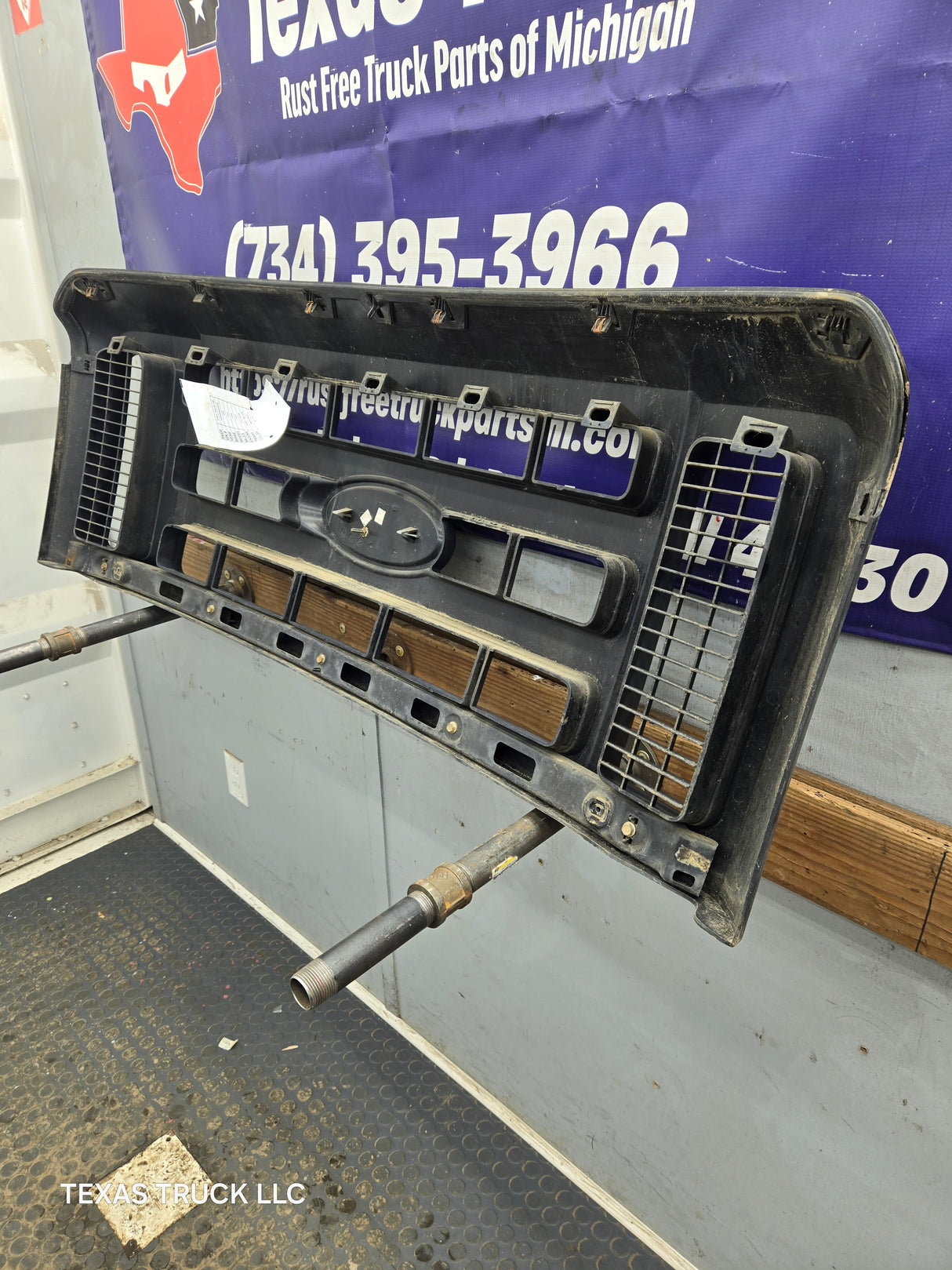 2008-2010 Ford Super Duty F250 F350 F450 F550 Grill Surround