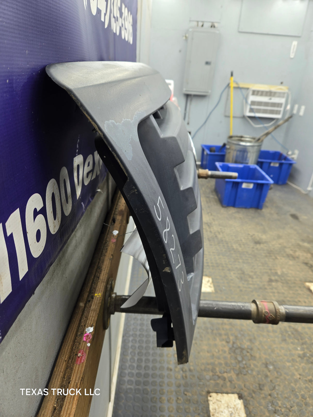 2009-2012 Ford F150 Grill XL - Black 9L3Z8200A