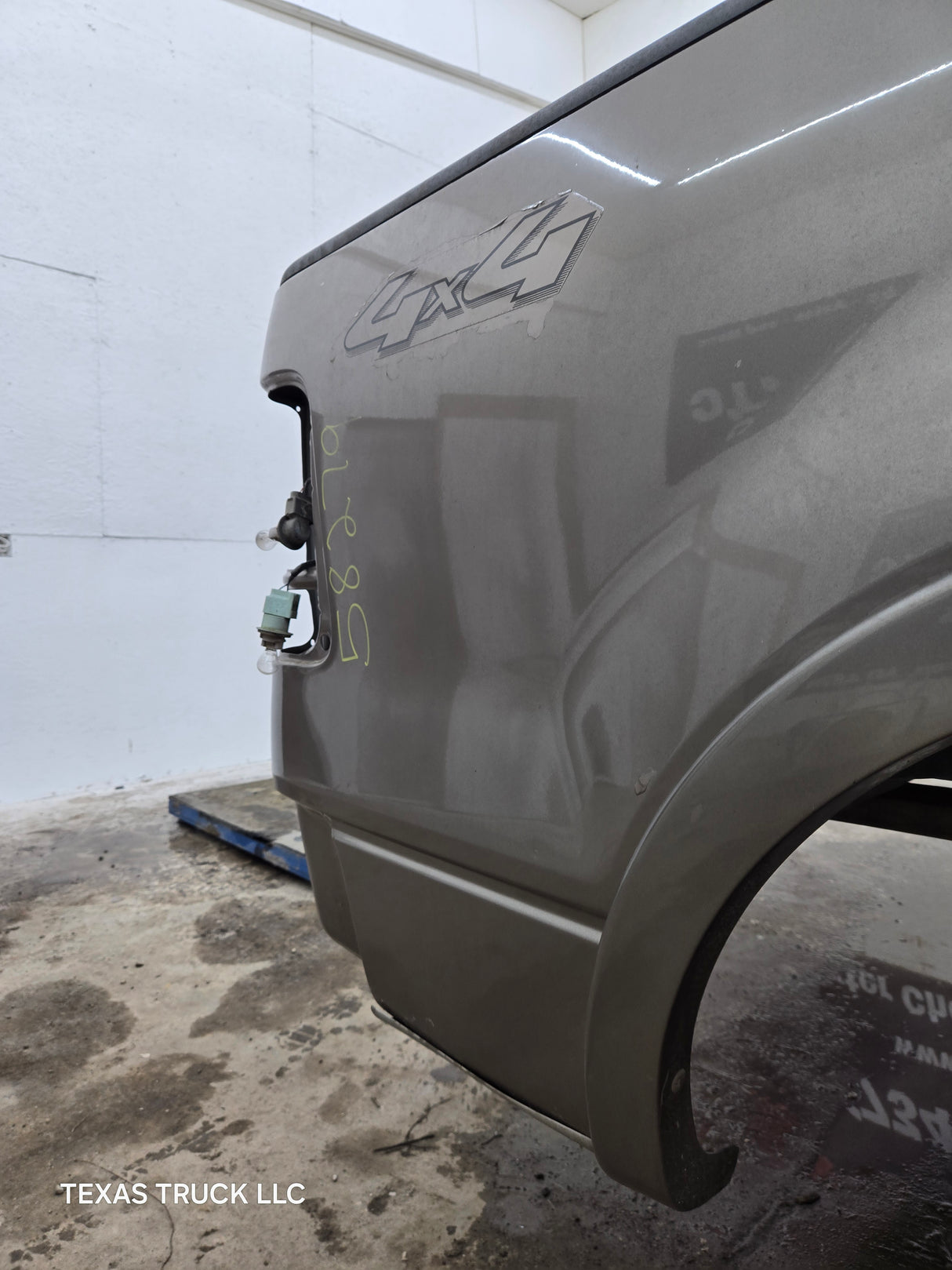 2004-2008 Ford F150 5' 6" Short Truck Bed