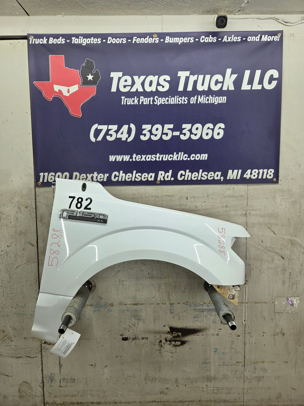 2015-2020 Ford F150 RH Passenger Side Front Fender - Oxford White