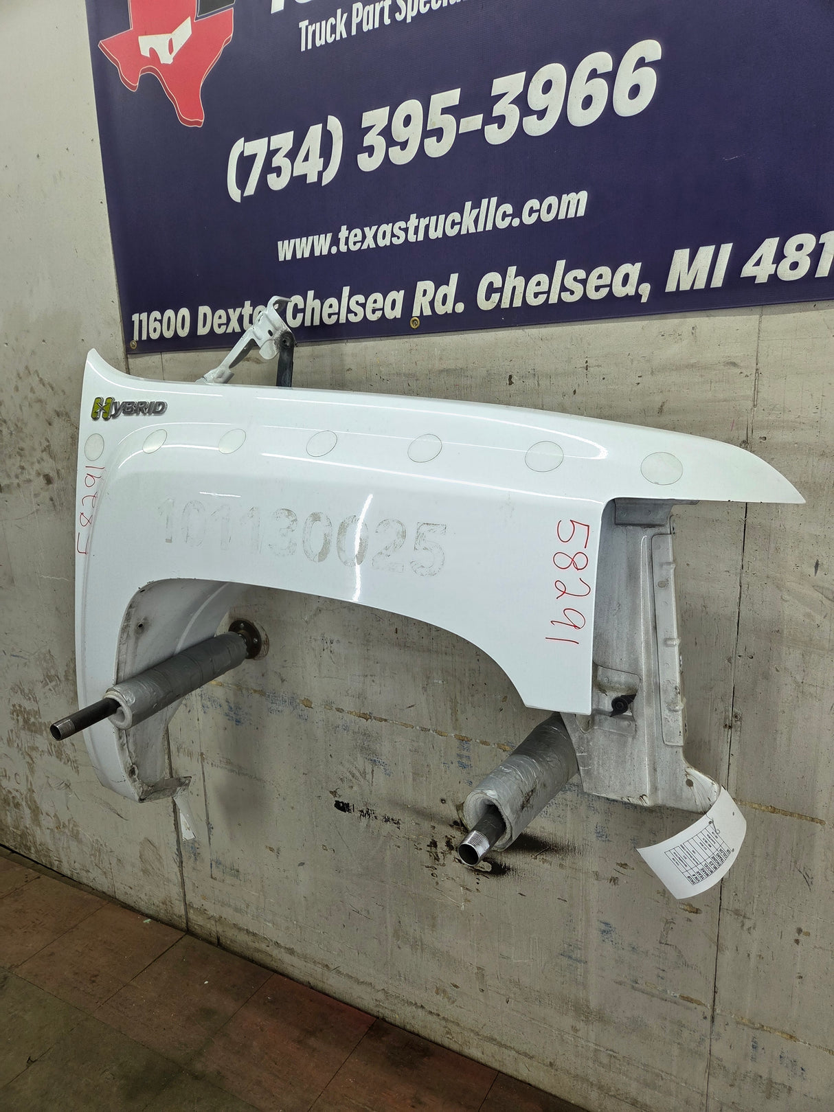 2007-2013 Chevrolet Silverado Passenger Side Front RH Fender 1500 2500 3500 HD