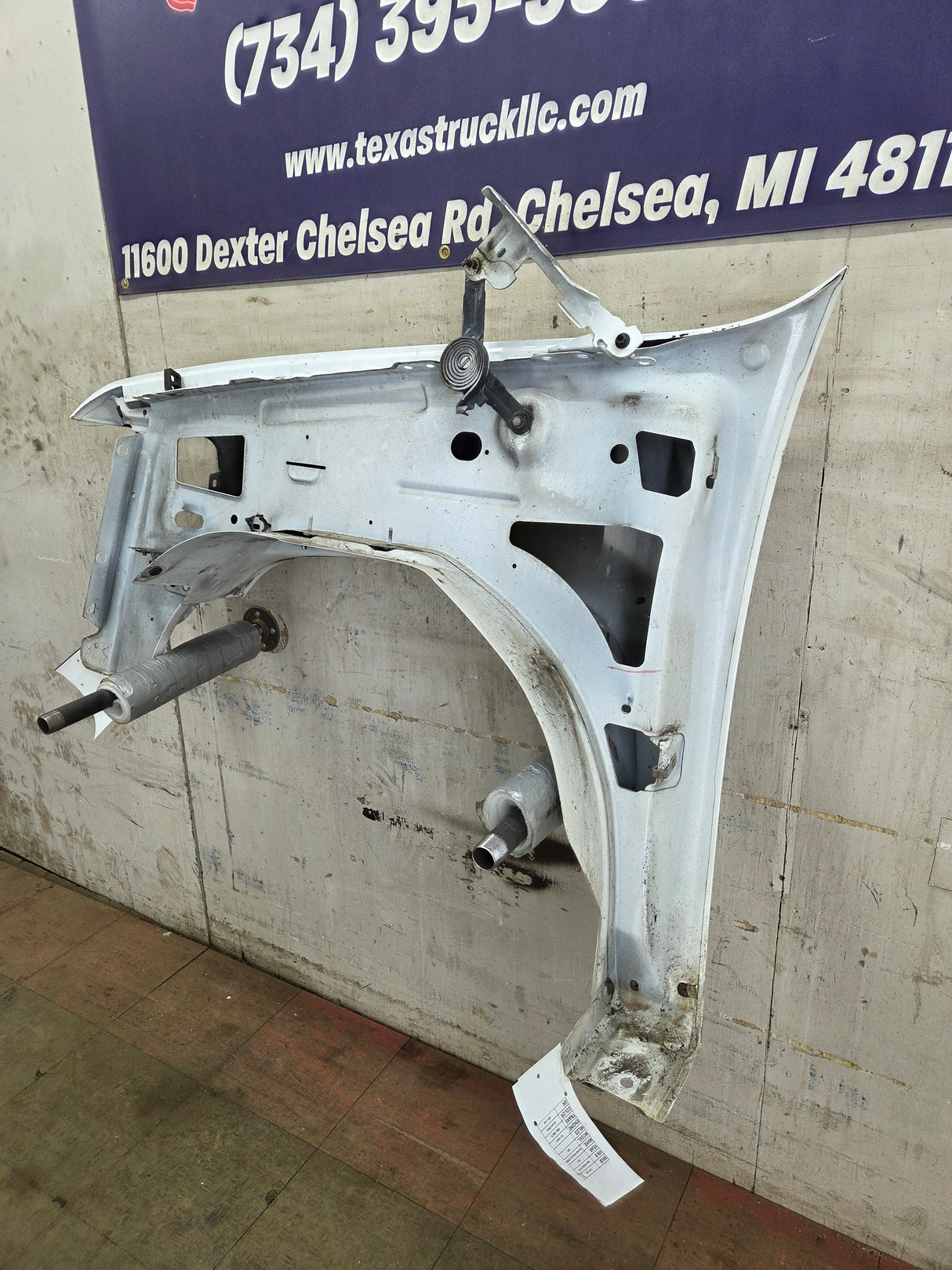 2007-2013 Chevrolet Silverado Passenger Side Front RH Fender 1500 2500 3500 HD