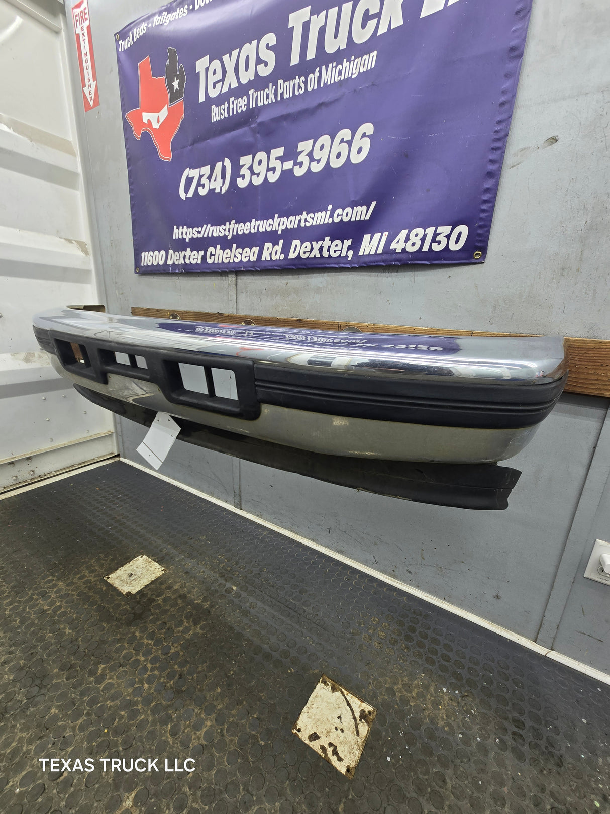 1992-1997 Ford F Series F250 F350 F450 F550 Front Bumper