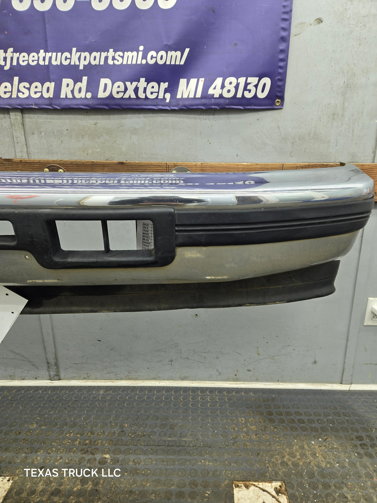 1992-1997 Ford F Series F250 F350 F450 F550 Front Bumper