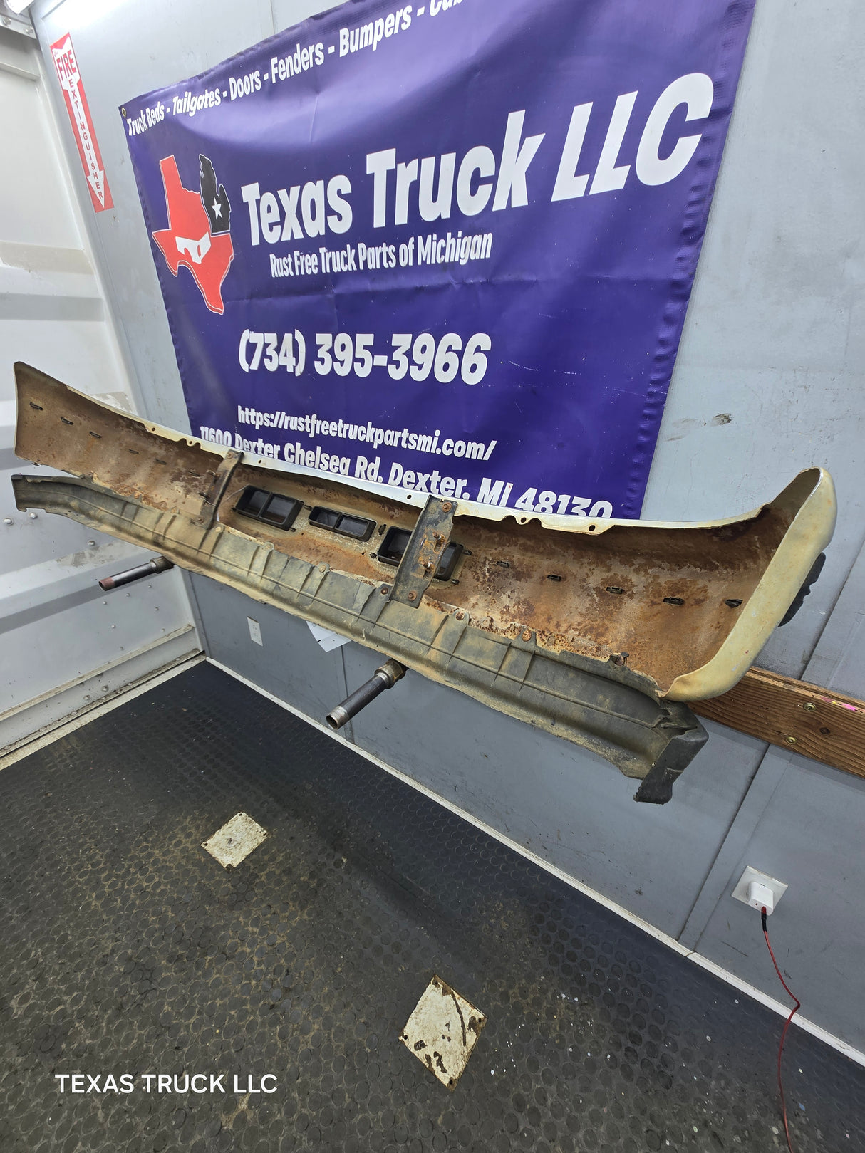 1992-1997 Ford F Series F250 F350 F450 F550 Front Bumper