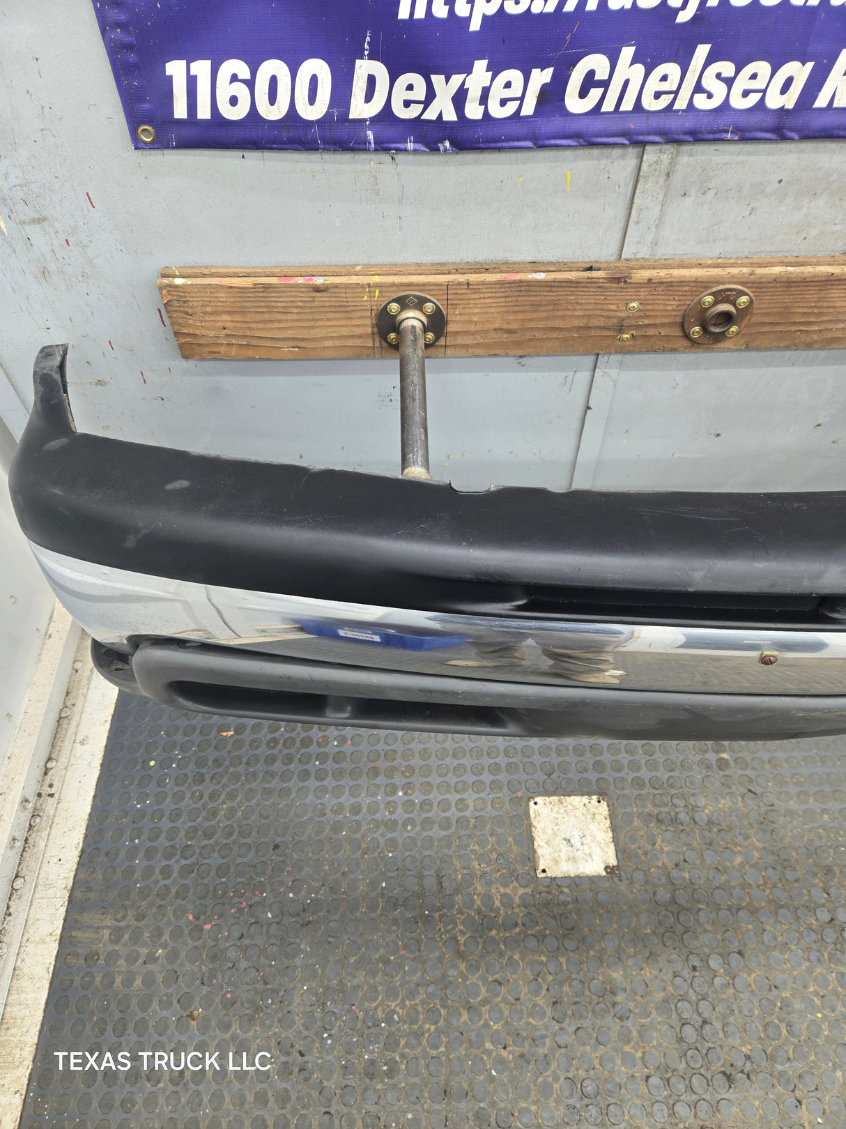 1999-2002 Chevrolet Silverado 1500 Front Bumper - Chrome