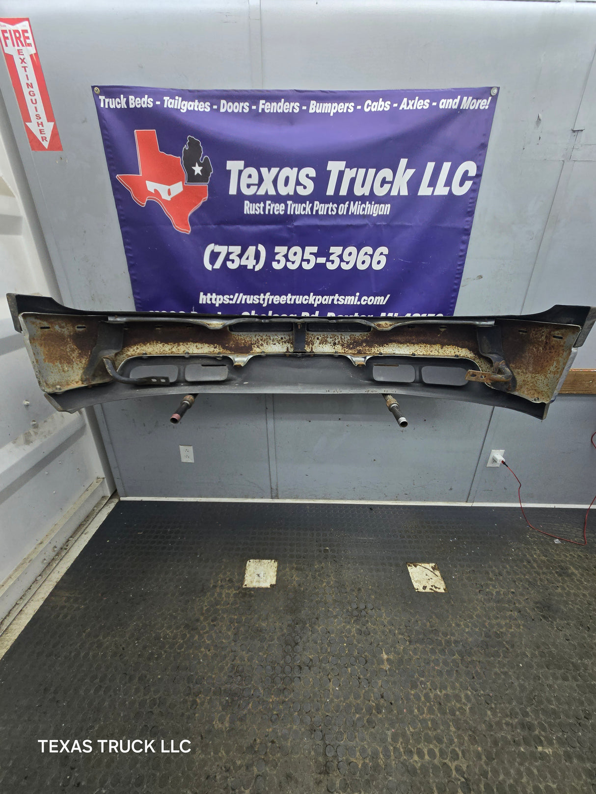 1999-2002 Chevrolet Silverado 1500 Front Bumper - Chrome