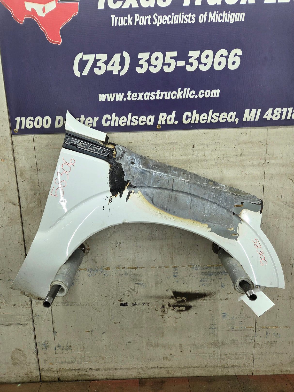 2011-2016 Ford Super Duty F250 F350 RH Passenger Side Front Fender Quarter Panel - Oxford White