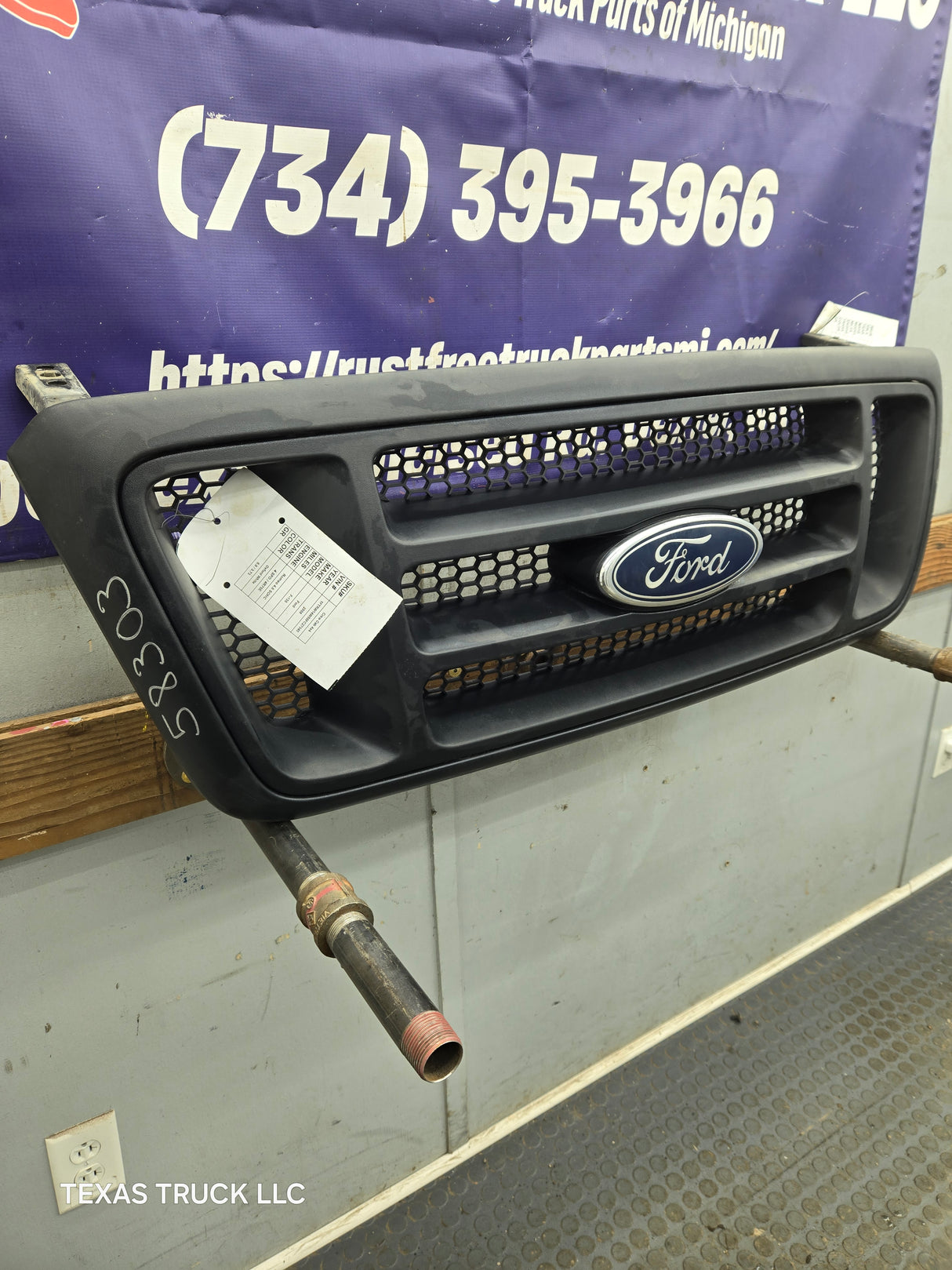 2004-2008 Ford F150 Grill XL - Black 5L3Z8200EA