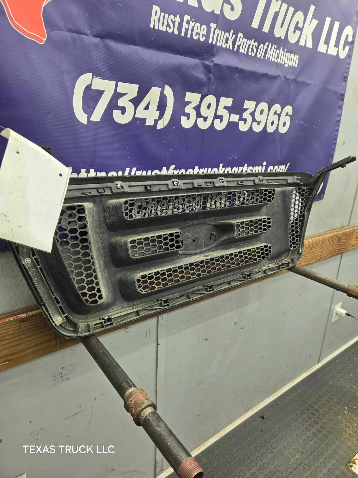 2004-2008 Ford F150 Grill XL - Black 5L3Z8200EA