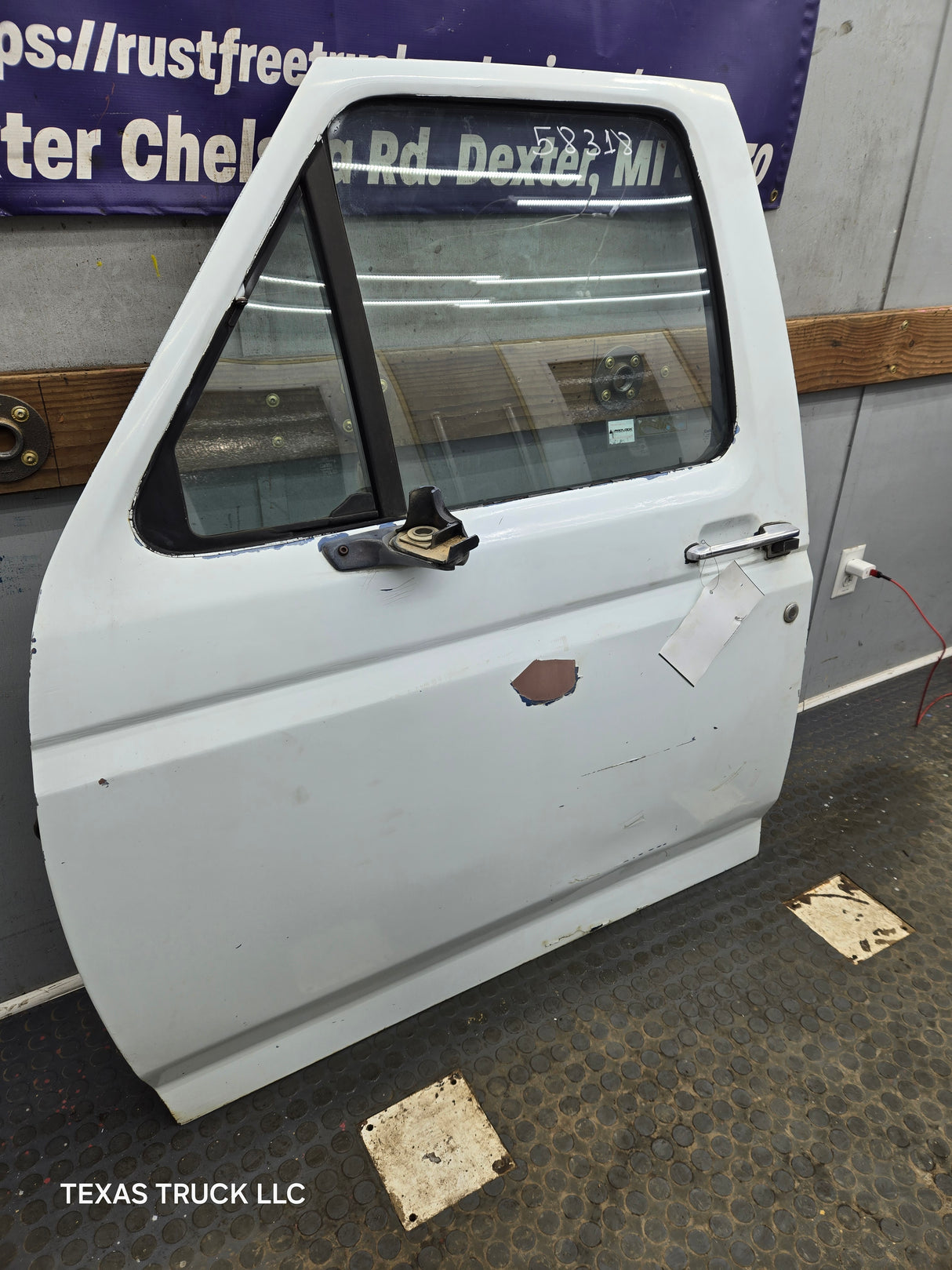 1980-1991 Ford F Series F250 F350 F450 F550 LH Driver Side Front Door