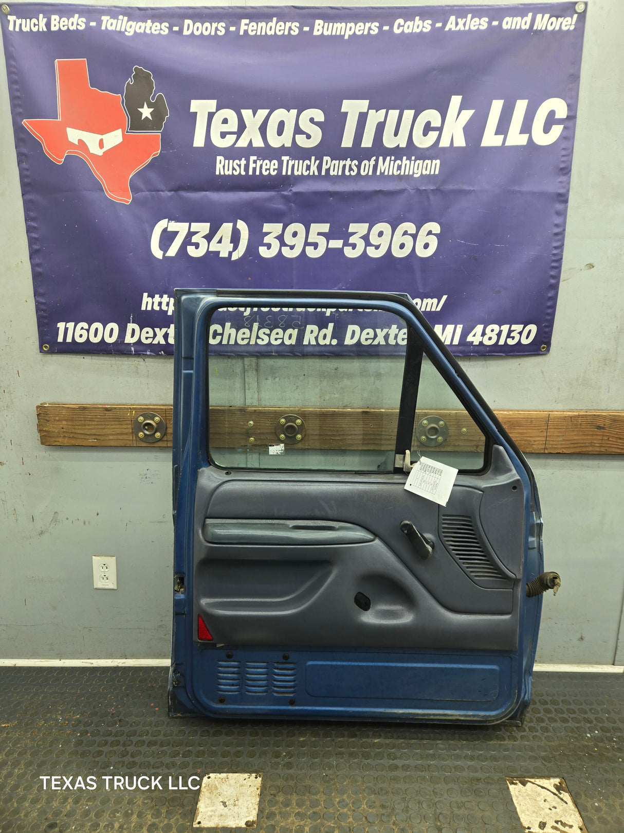 1980-1991 Ford F Series F250 F350 F450 F550 LH Driver Side Front Door