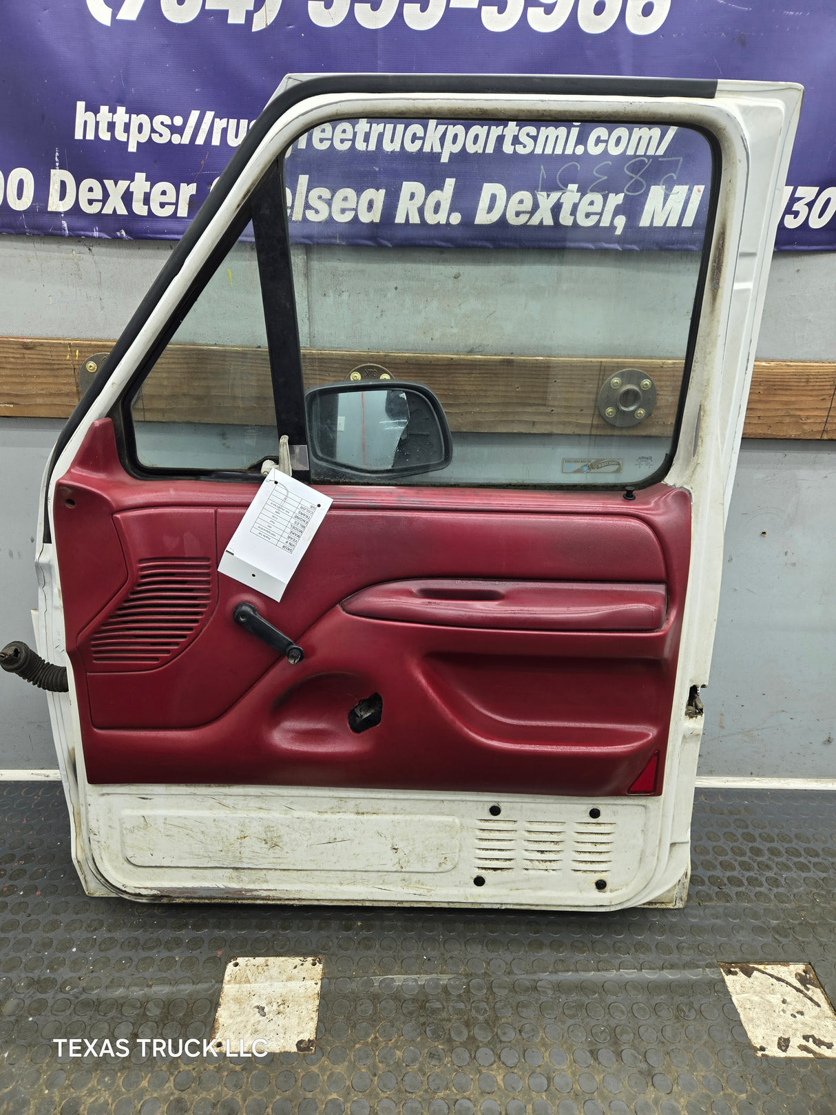 1987-1997 Ford F Series F250 F350 F450 F550 RH Passenger Side Front Door