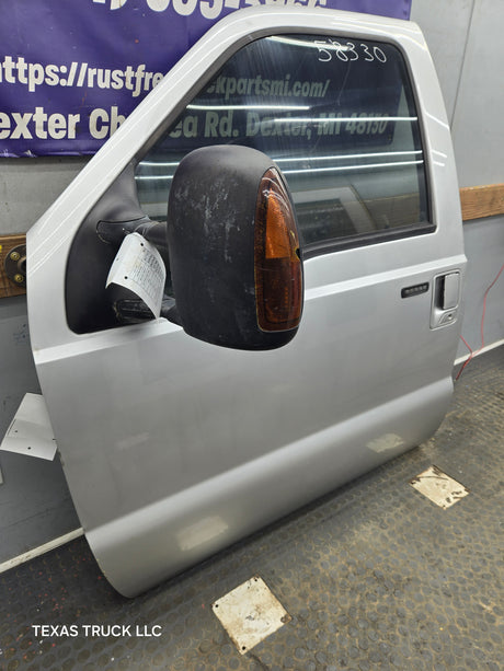 1999-2011 Ford Super Duty LH Driver Side Front Door F250 F350 F450 F550