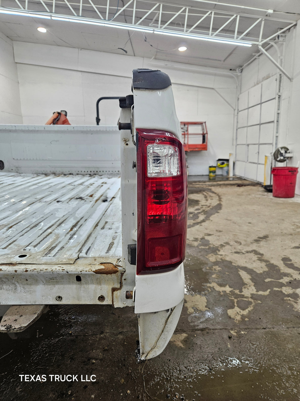 1999-2010 Ford Super Duty F250 F350 6' 9" Short Truck Bed