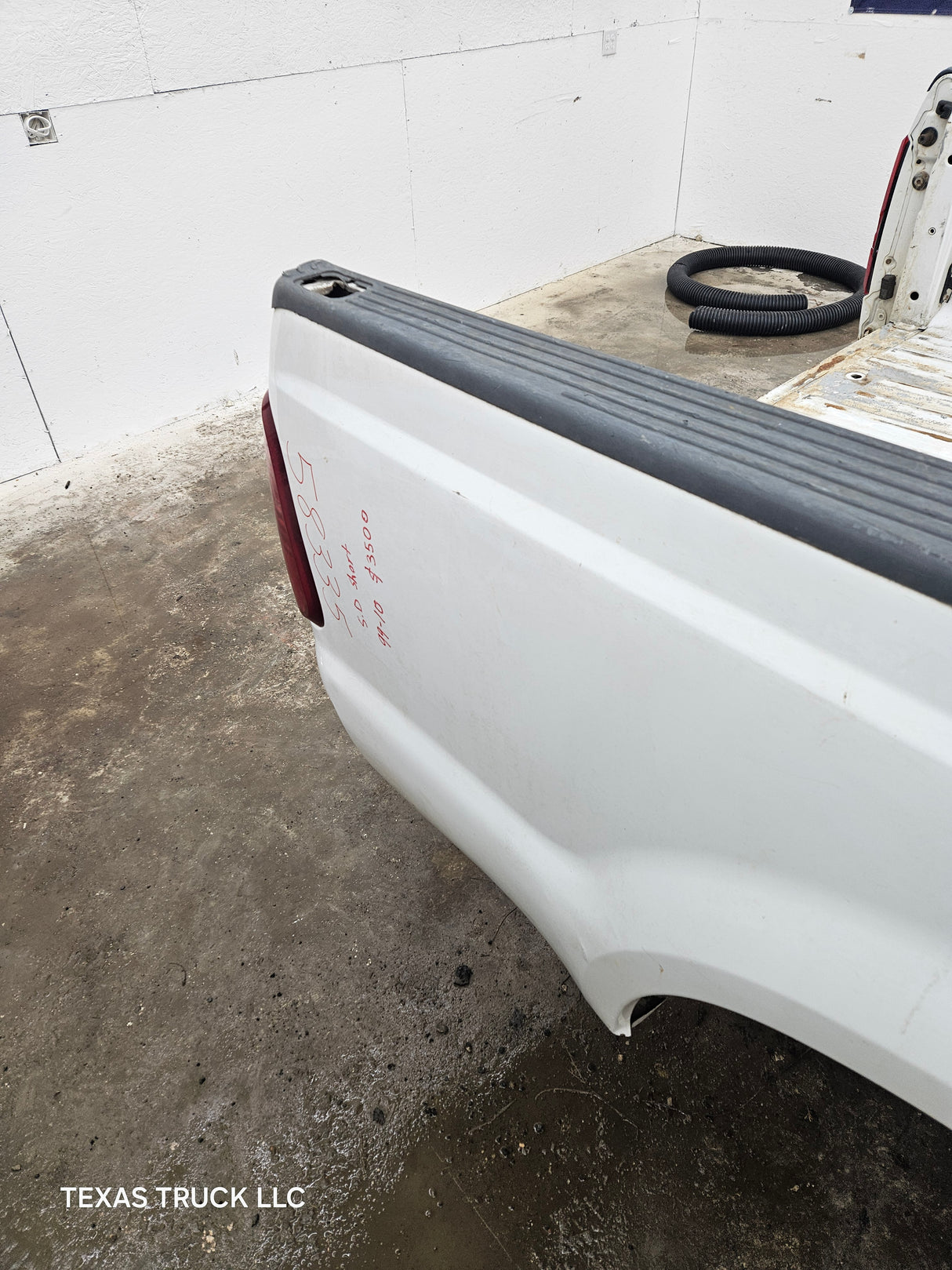 1999-2010 Ford Super Duty F250 F350 6' 9" Short Truck Bed