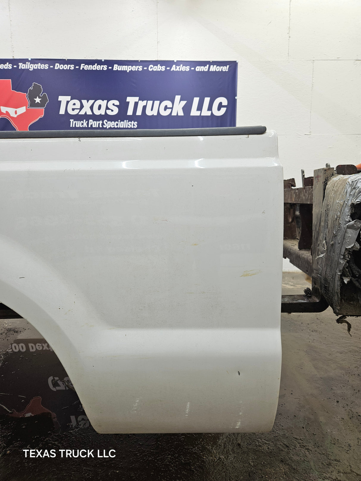 1999-2010 Ford Super Duty F250 F350 6' 9" Short Truck Bed