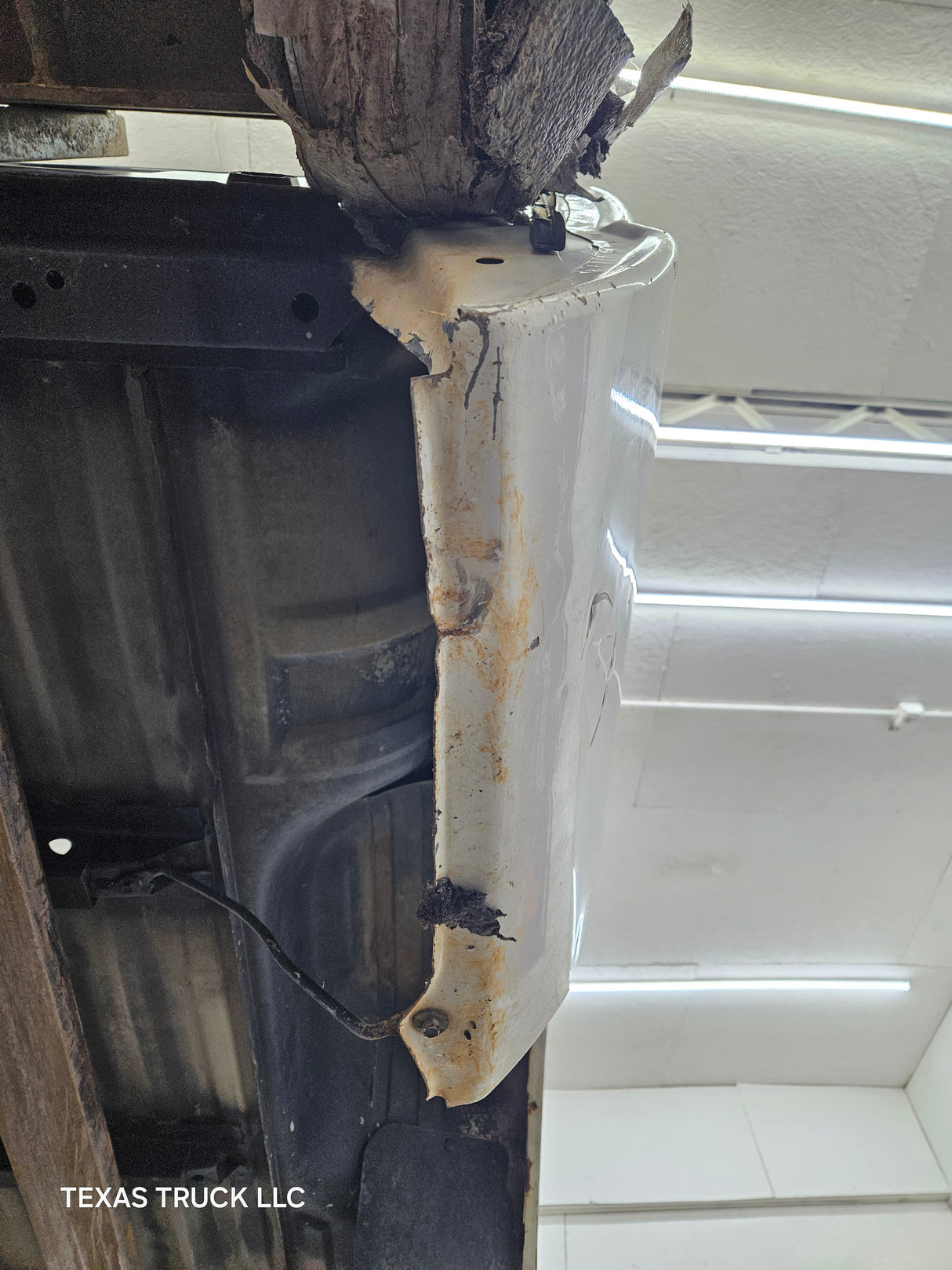 1999-2010 Ford Super Duty F250 F350 6' 9" Short Truck Bed