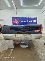 1999-2007 Chevrolet Silverado / GMC Sierra 1500 2500HD 3500HD 6' 6" Short Truck Bed