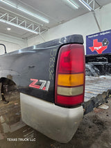 1999-2007 Chevrolet Silverado / GMC Sierra 1500 2500HD 3500HD 6' 6" Short Truck Bed