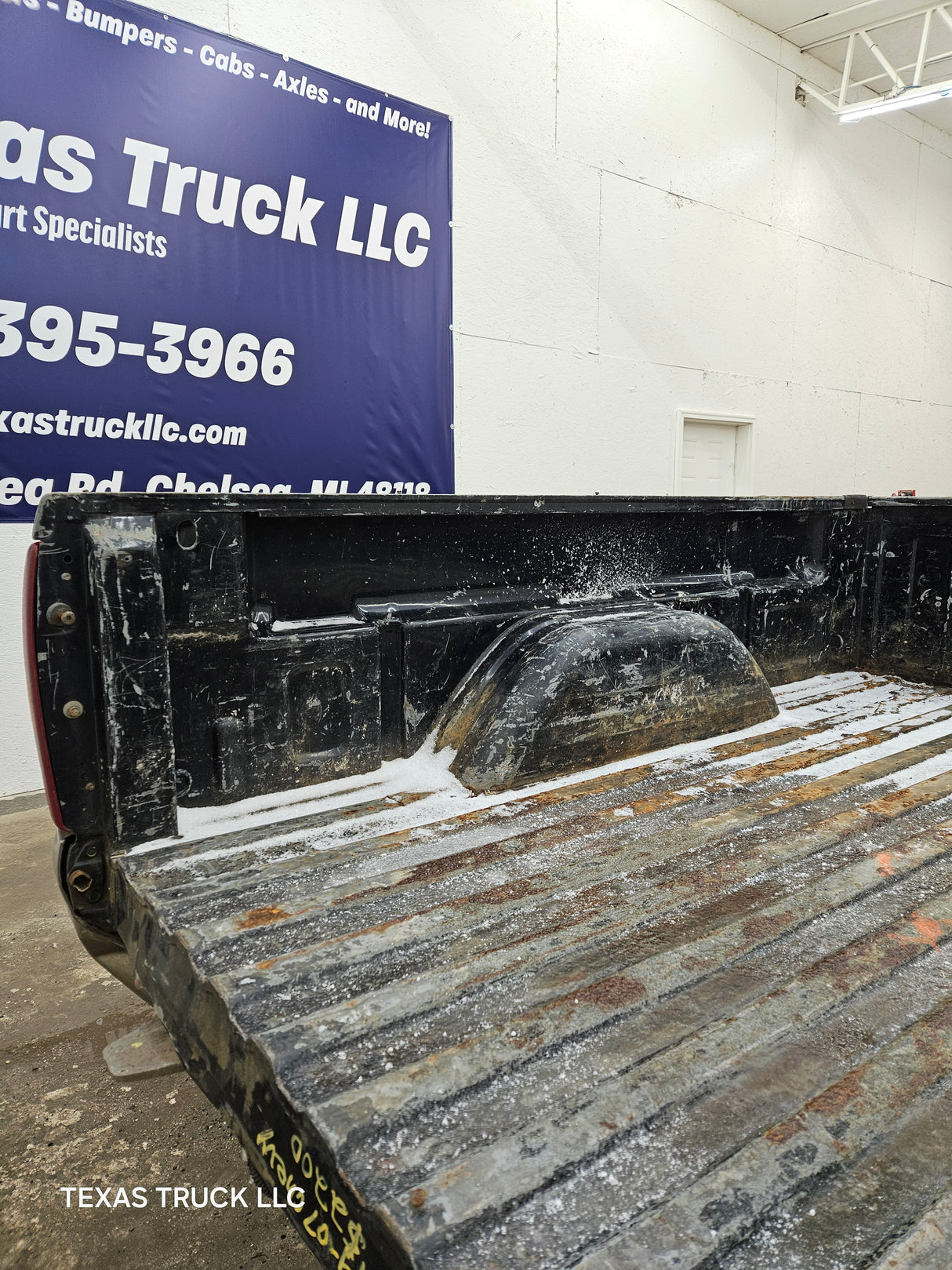 1999-2007 Chevrolet Silverado / GMC Sierra 1500 2500HD 3500HD 6' 6" Short Truck Bed