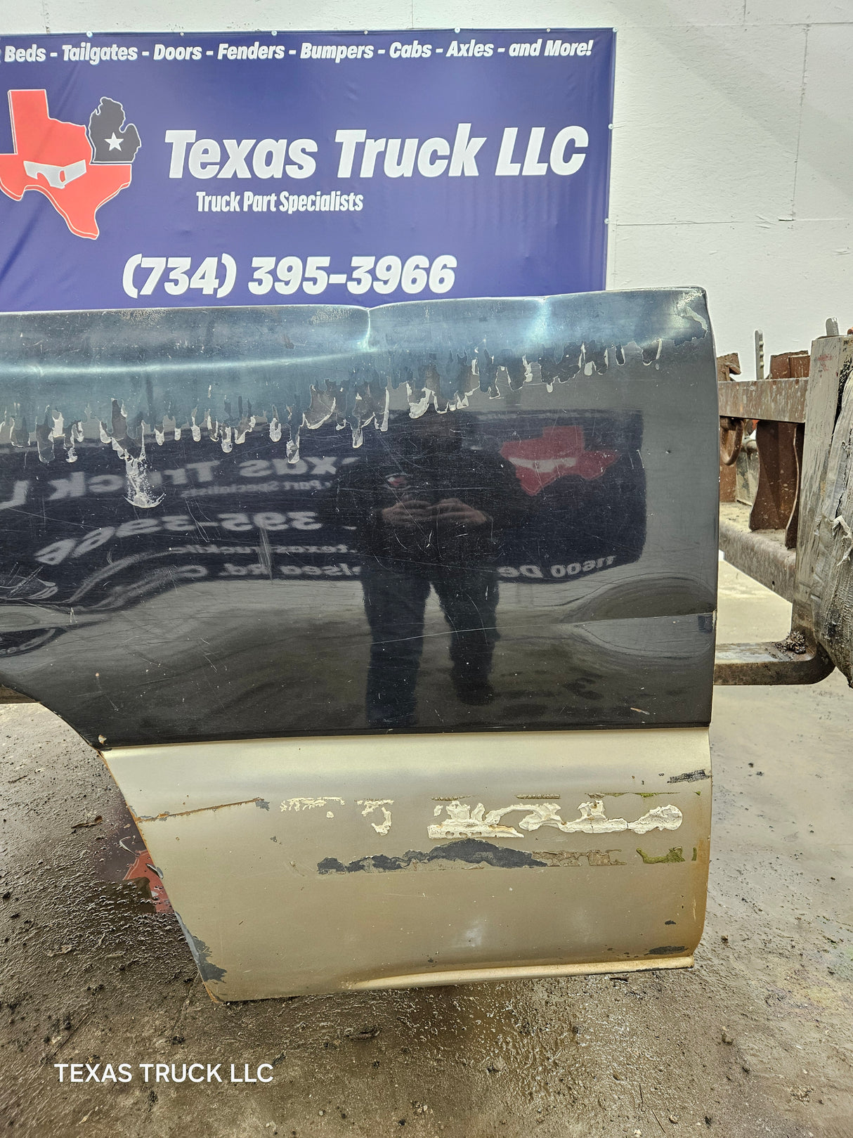 1999-2007 Chevrolet Silverado / GMC Sierra 1500 2500HD 3500HD 6' 6" Short Truck Bed