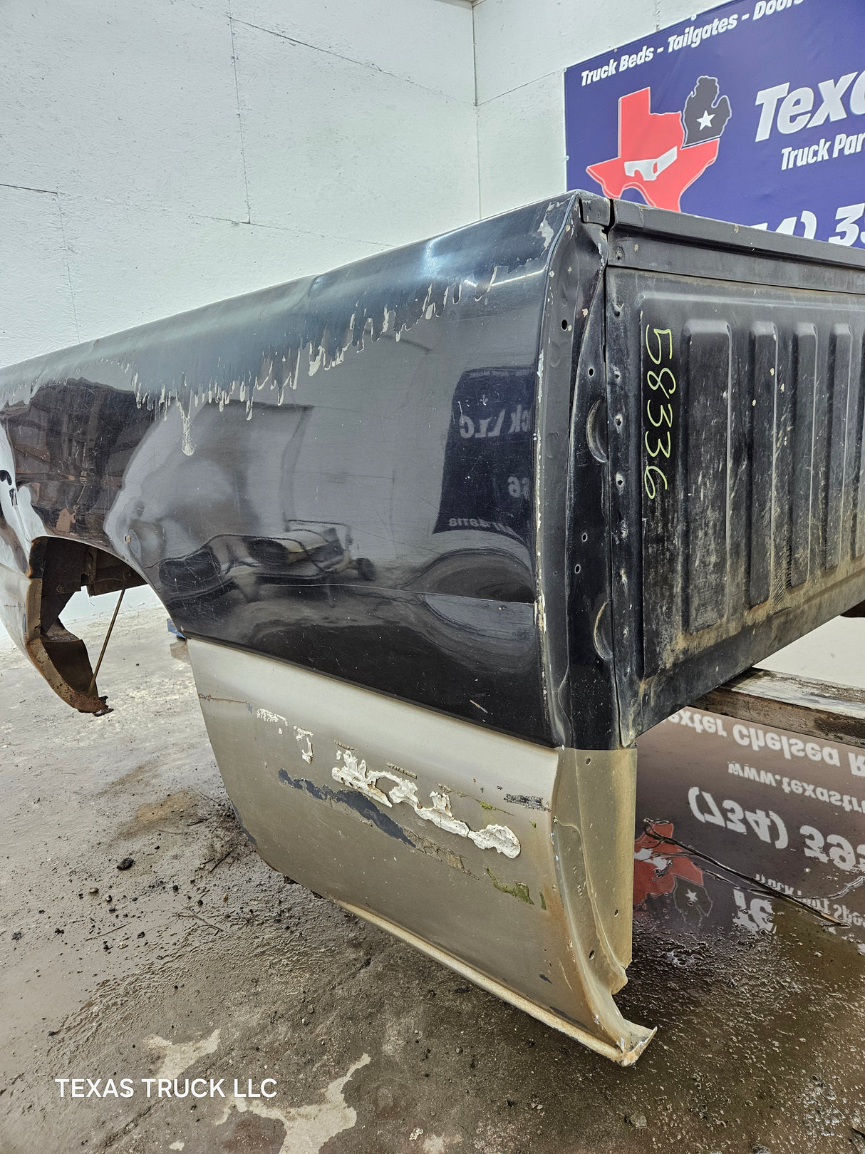 1999-2007 Chevrolet Silverado / GMC Sierra 1500 2500HD 3500HD 6' 6" Short Truck Bed