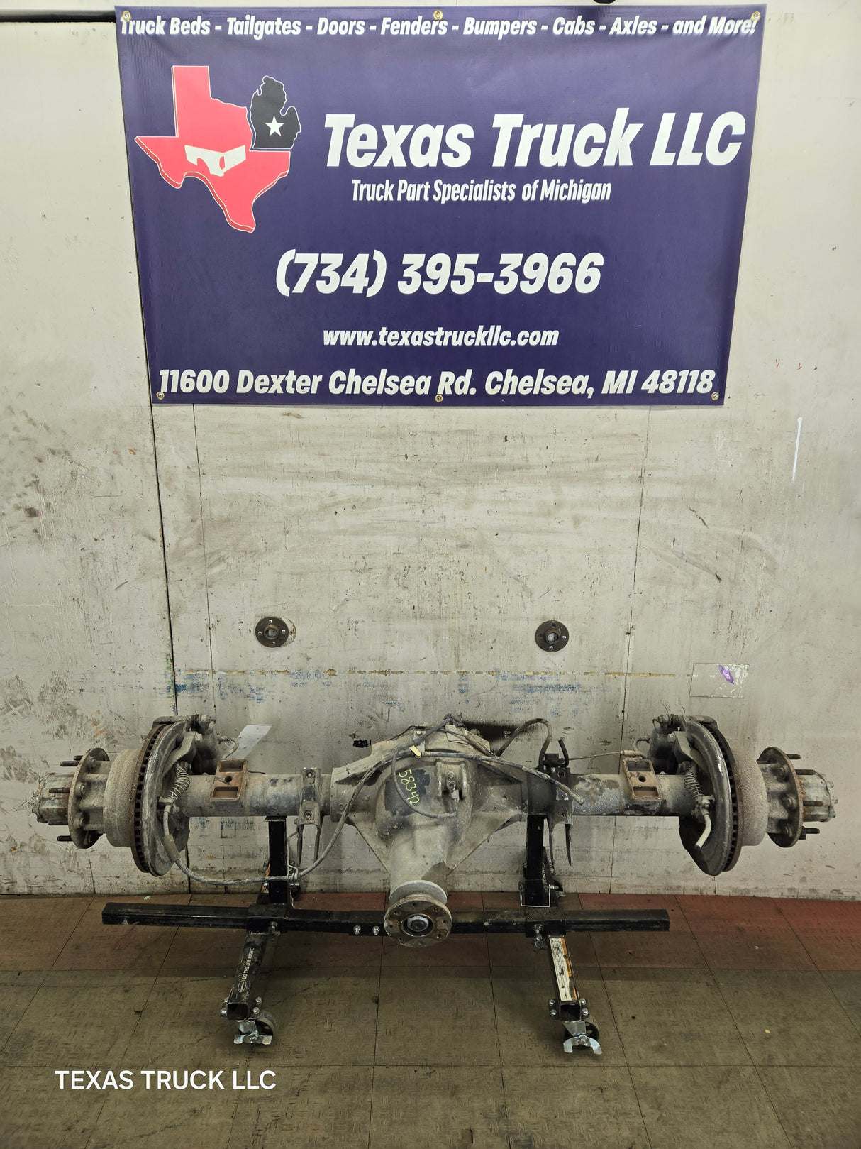 2013-2016 Ford Super Duty F350 Cab Chassis Rear Axle 3.73 Gear Ratio Rear End 179k miles