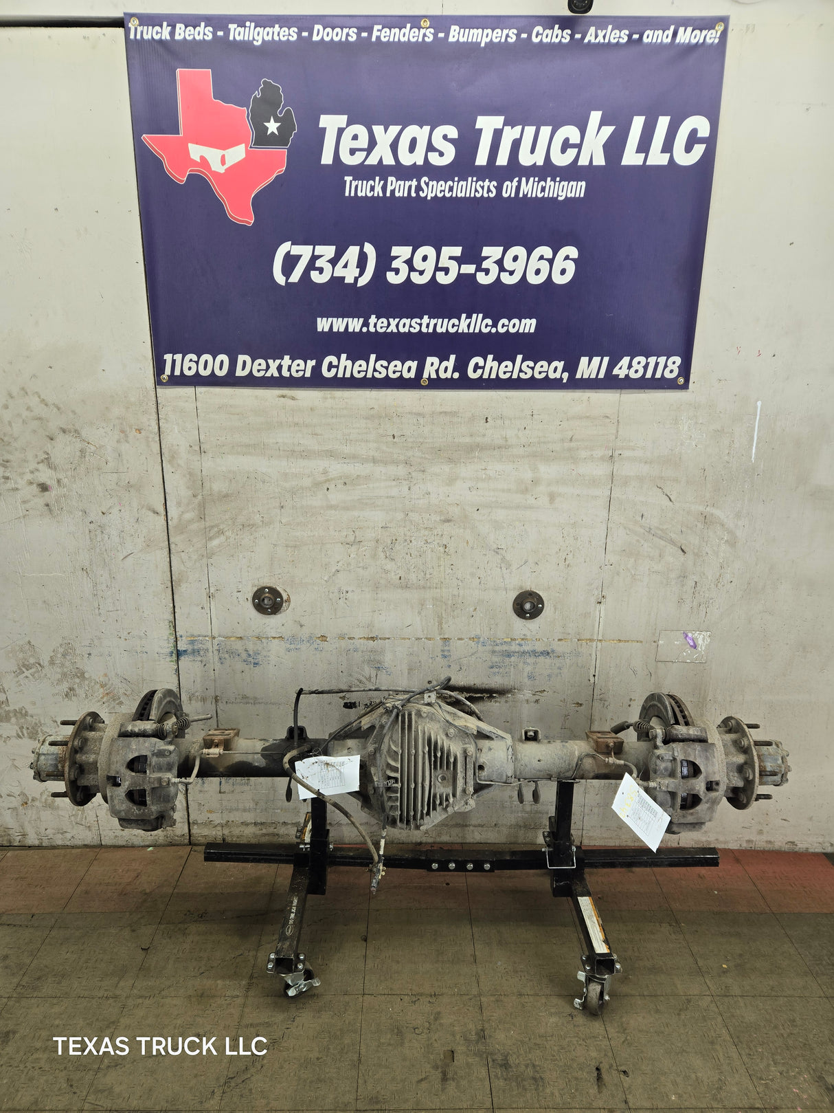 2013-2016 Ford Super Duty F350 Cab Chassis Rear Axle 3.73 Gear Ratio Rear End 179k miles