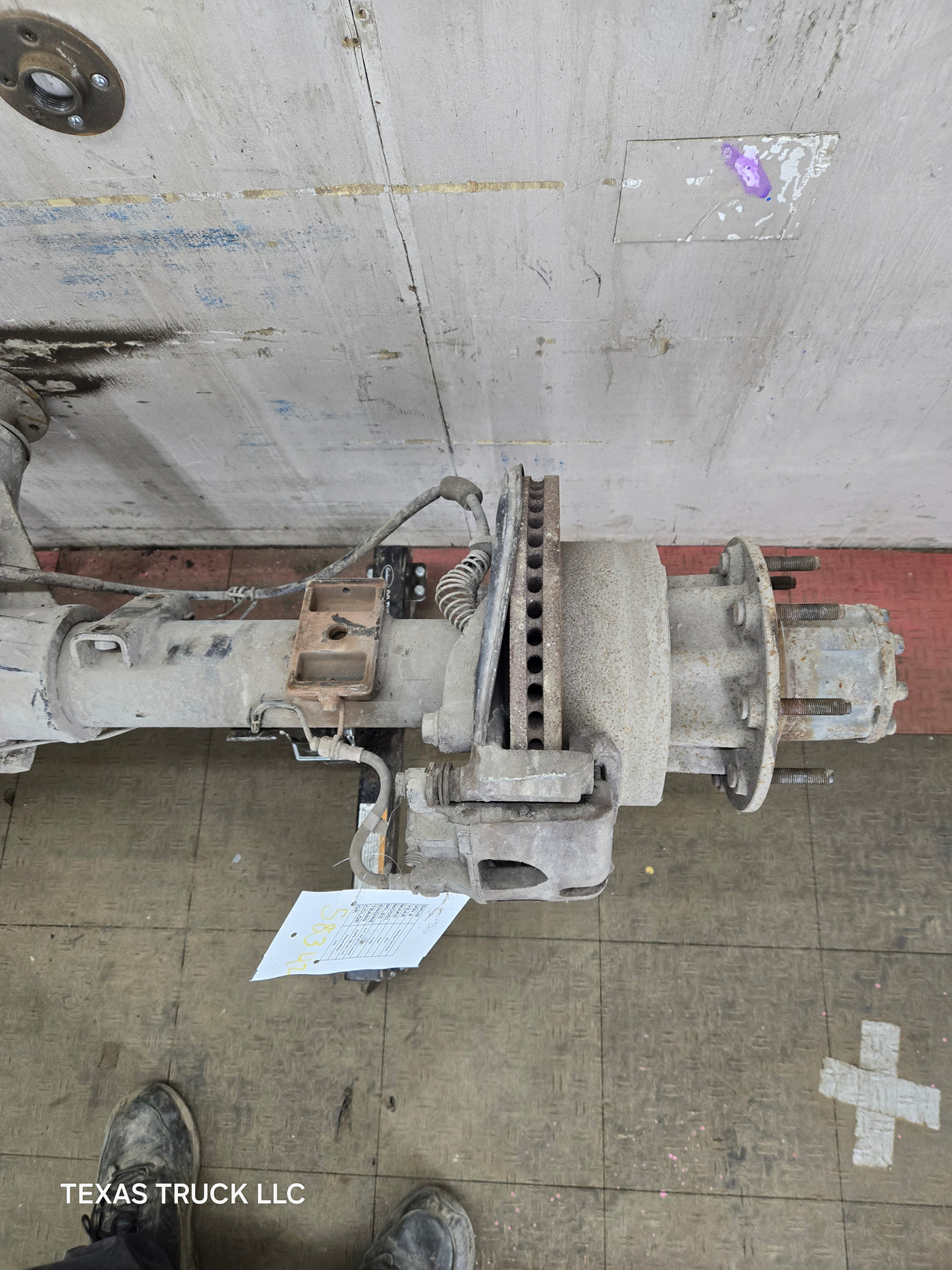 2013-2016 Ford Super Duty F350 Cab Chassis Rear Axle 3.73 Gear Ratio Rear End 179k miles