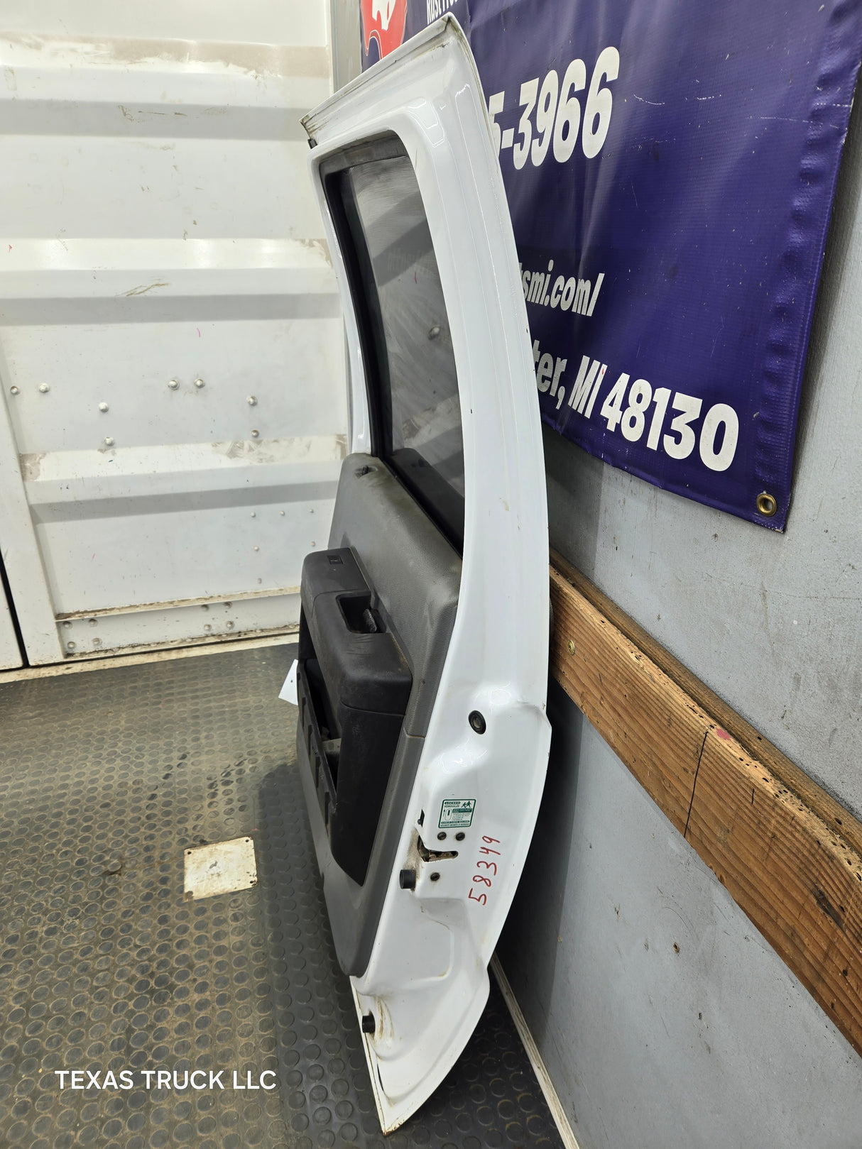 2012-2016 Ford Super Duty Passenger Side Rear Door RH Crew Cab F250 F350 F450 F550