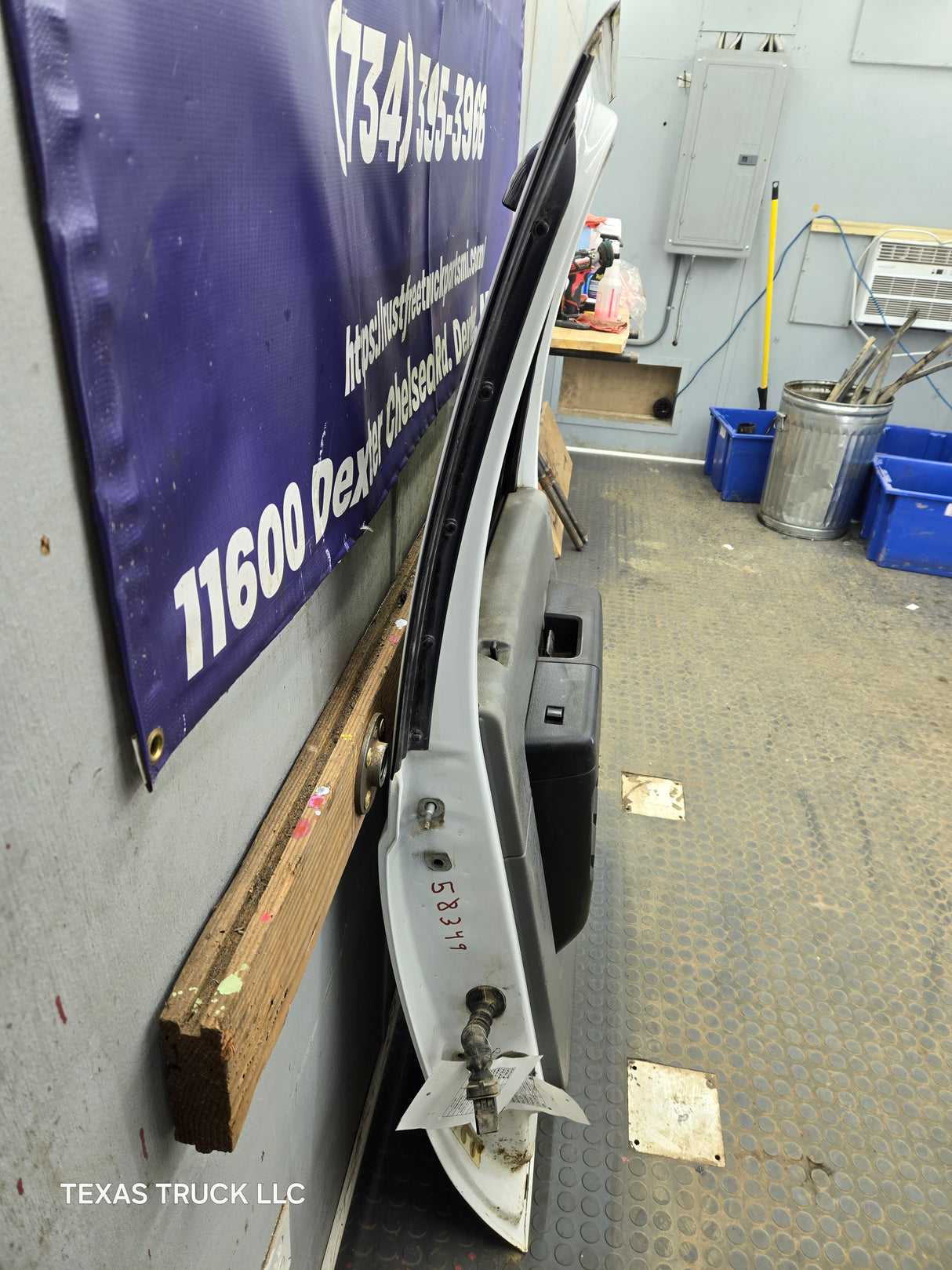2012-2016 Ford Super Duty Passenger Side Rear Door RH Crew Cab F250 F350 F450 F550