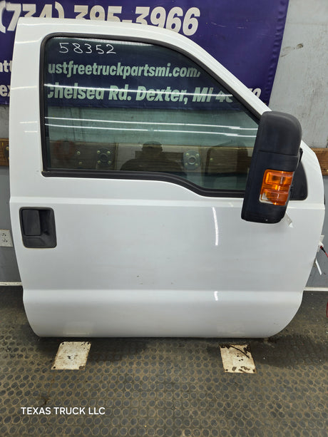 1999-2011 Ford Super Duty / Excursion Front Passenger RH Door F250 F350 F450 F550