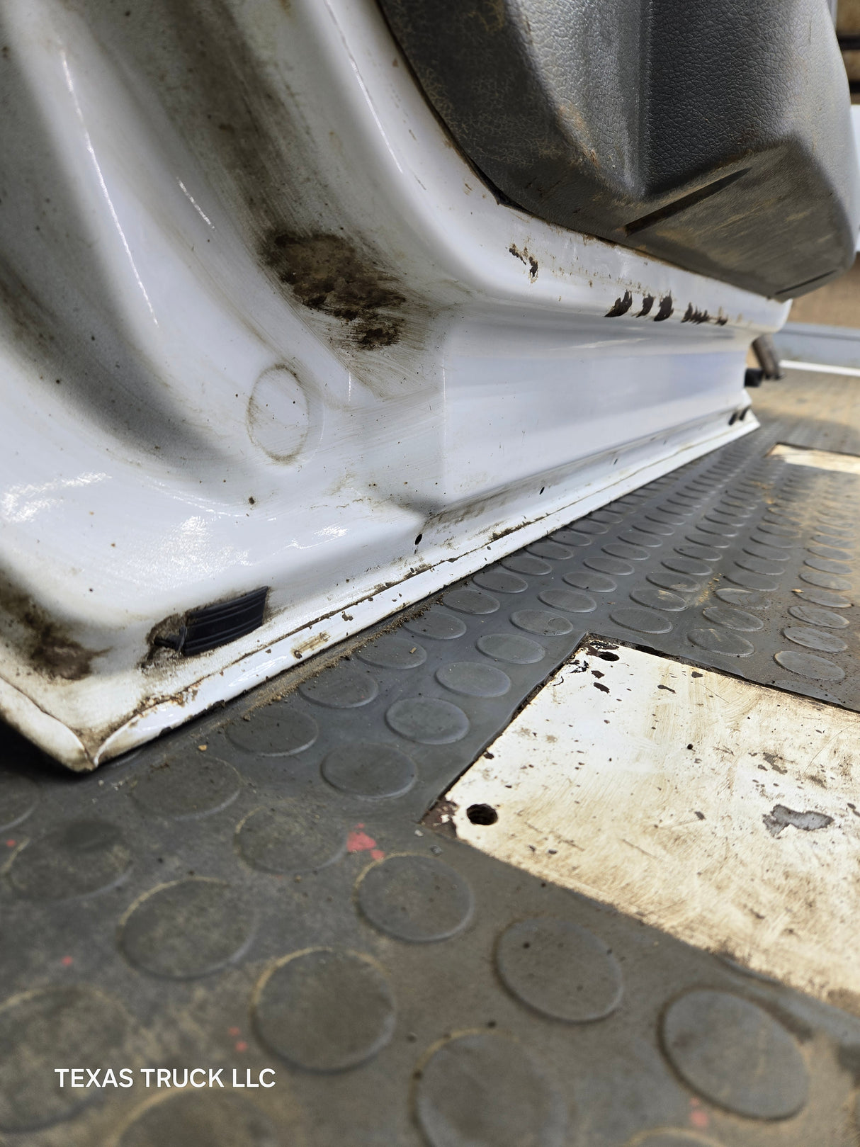 1999-2011 Ford Super Duty / Excursion Front Passenger RH Door F250 F350 F450 F550