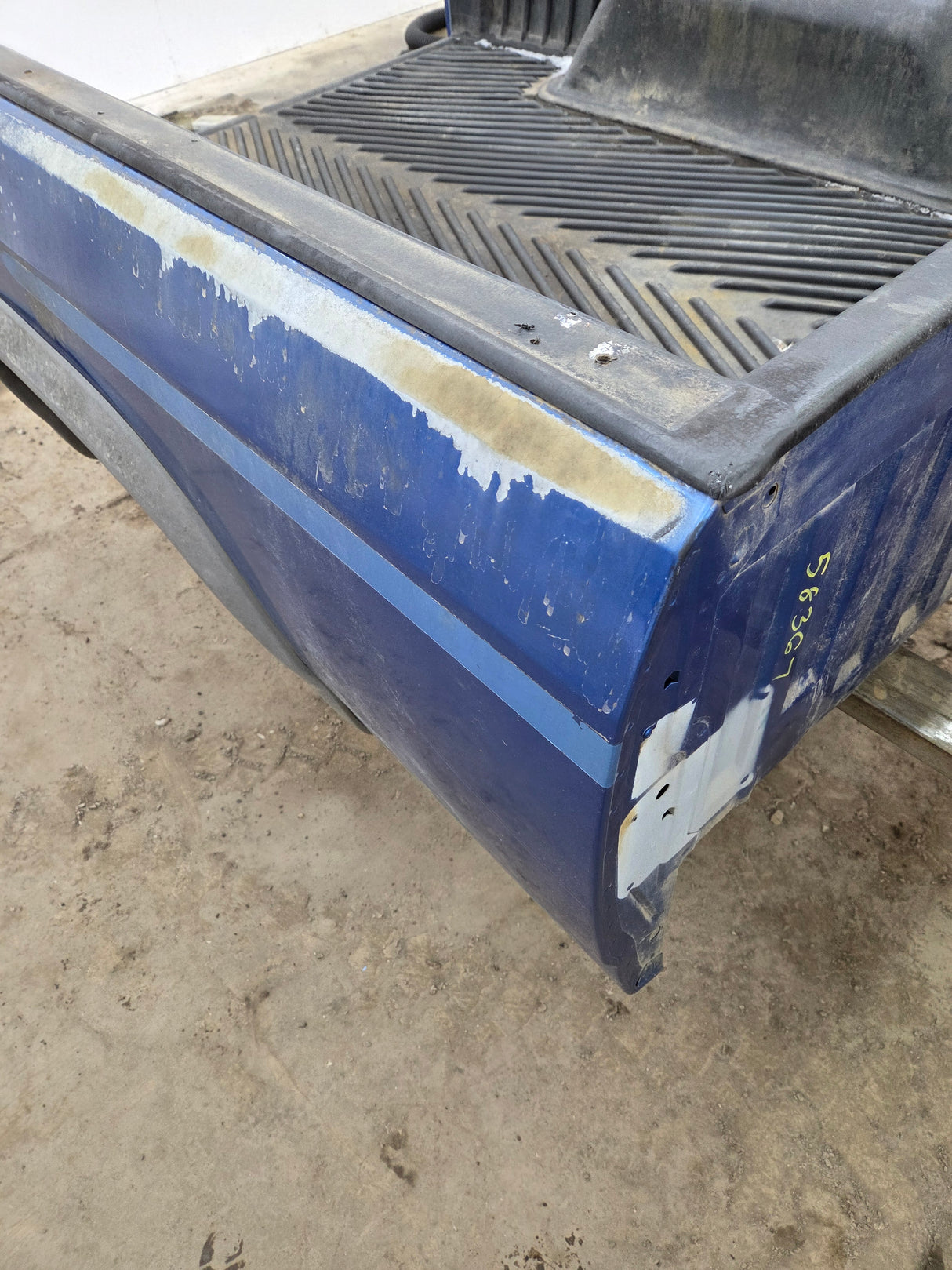 1994-1996 Dodge Dakota 2nd Gen 6' 6" Short Truck Bed