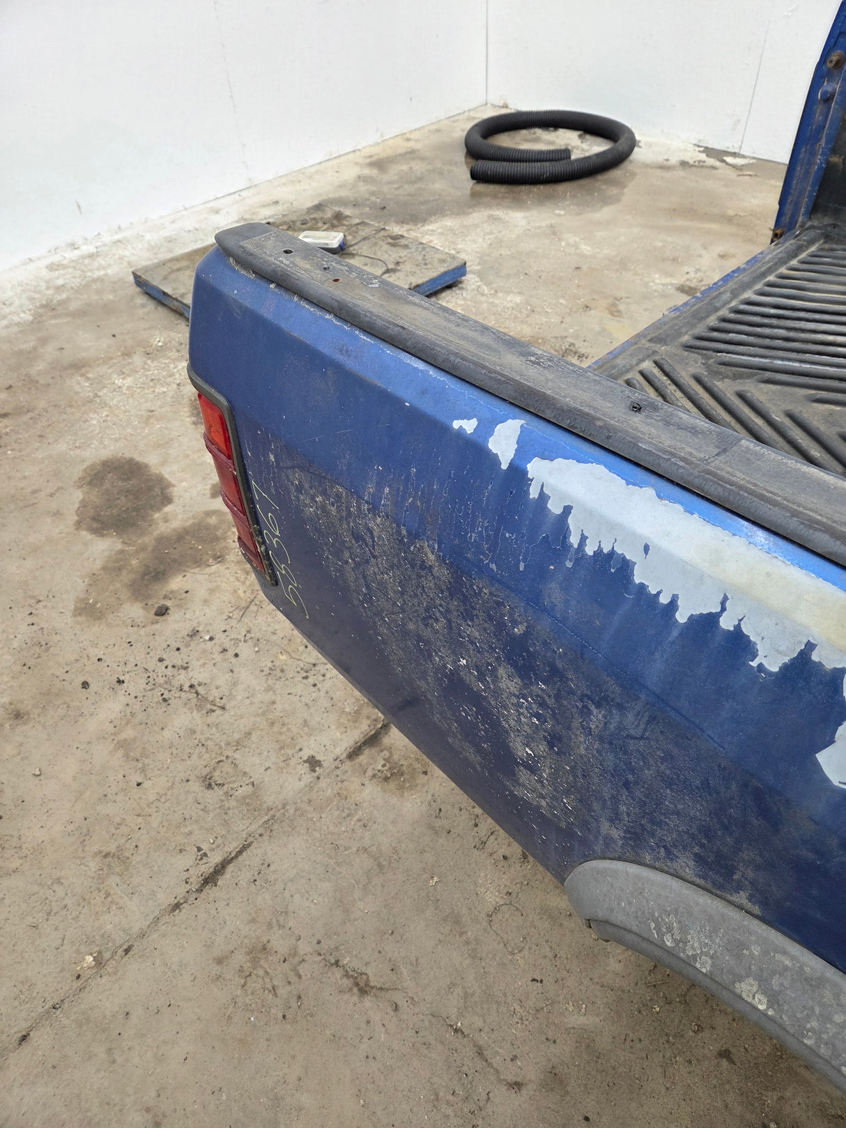 1994-1996 Dodge Dakota 2nd Gen 6' 6" Short Truck Bed