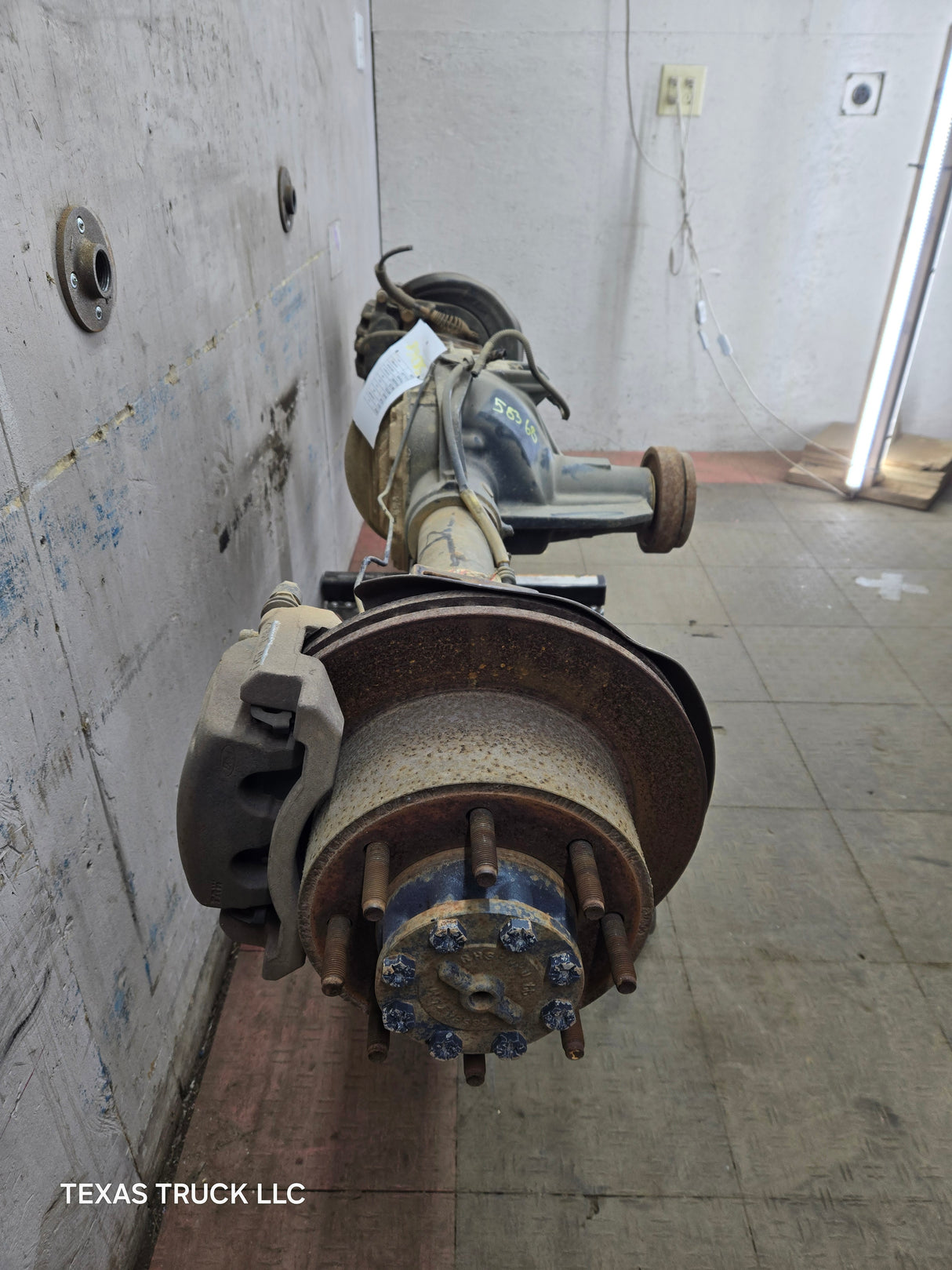2008-2010 Ford Super Duty F250 F350 SRW Rear Axle 3.55 Gear Ratio 182k miles